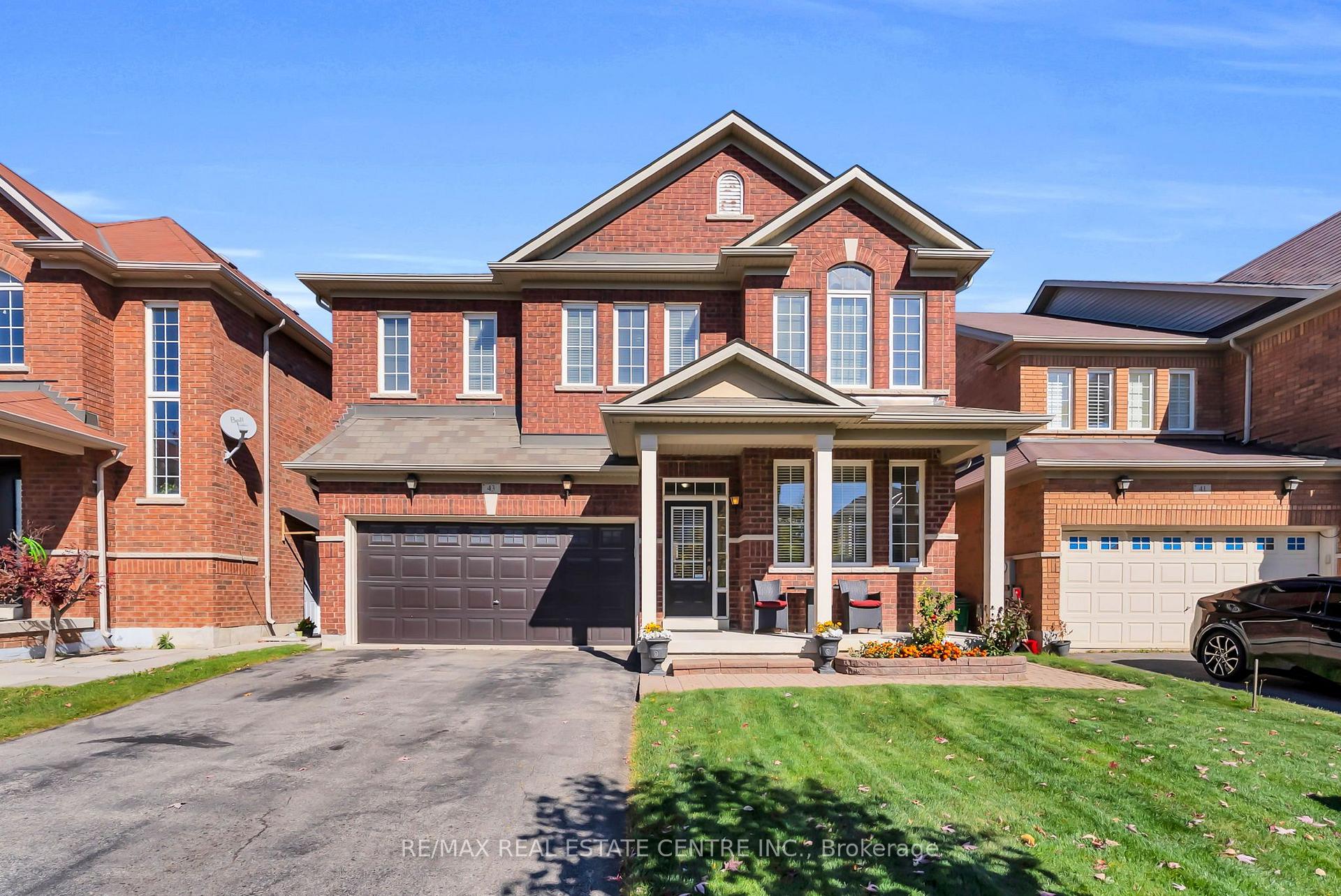 Photo of 43 Delphinium Way