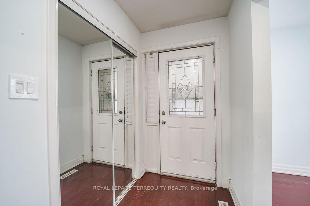 Photo 9 of Unit 7, 91 Rameau Drive, North York, Hillcrest Village — HOMEH