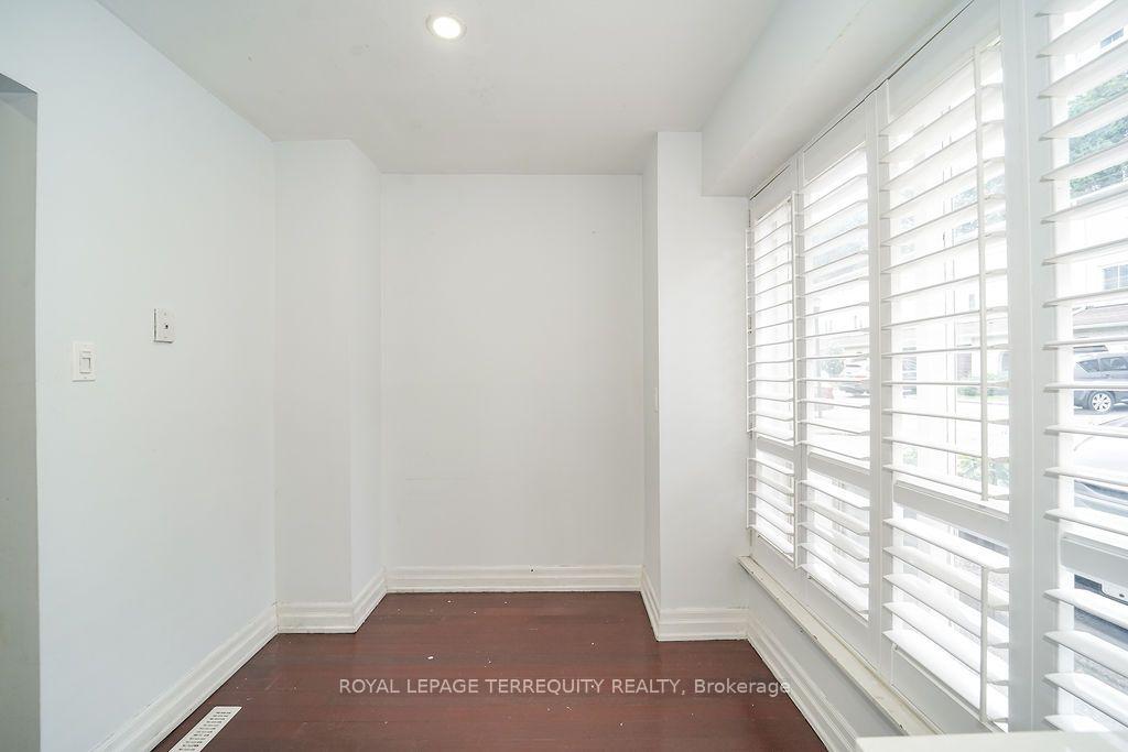 Photo 12 of Unit 7, 91 Rameau Drive, North York, Hillcrest Village — HOMEH