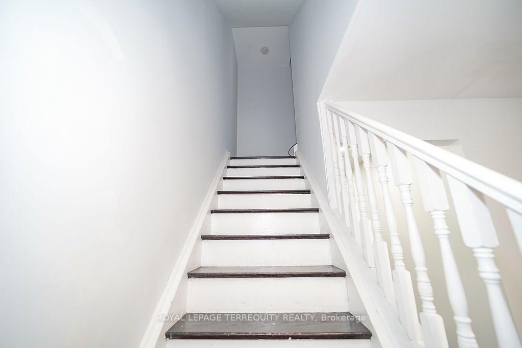 Photo 15 of Unit 7, 91 Rameau Drive, North York, Hillcrest Village — HOMEH