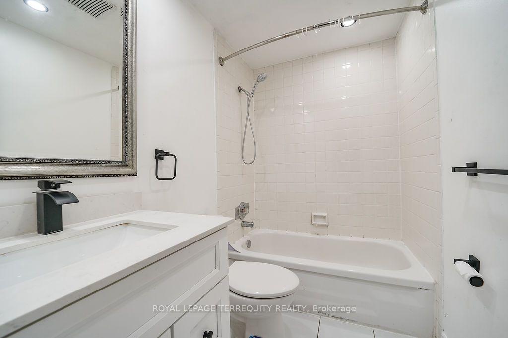 Photo 24 of Unit 7, 91 Rameau Drive, North York, Hillcrest Village — HOMEH