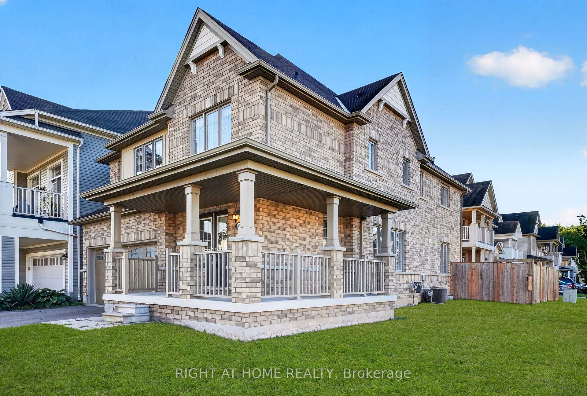 Photo 2 of 8460 Sweet Chestnut Drive, Niagara Falls, Brown — HOMEH