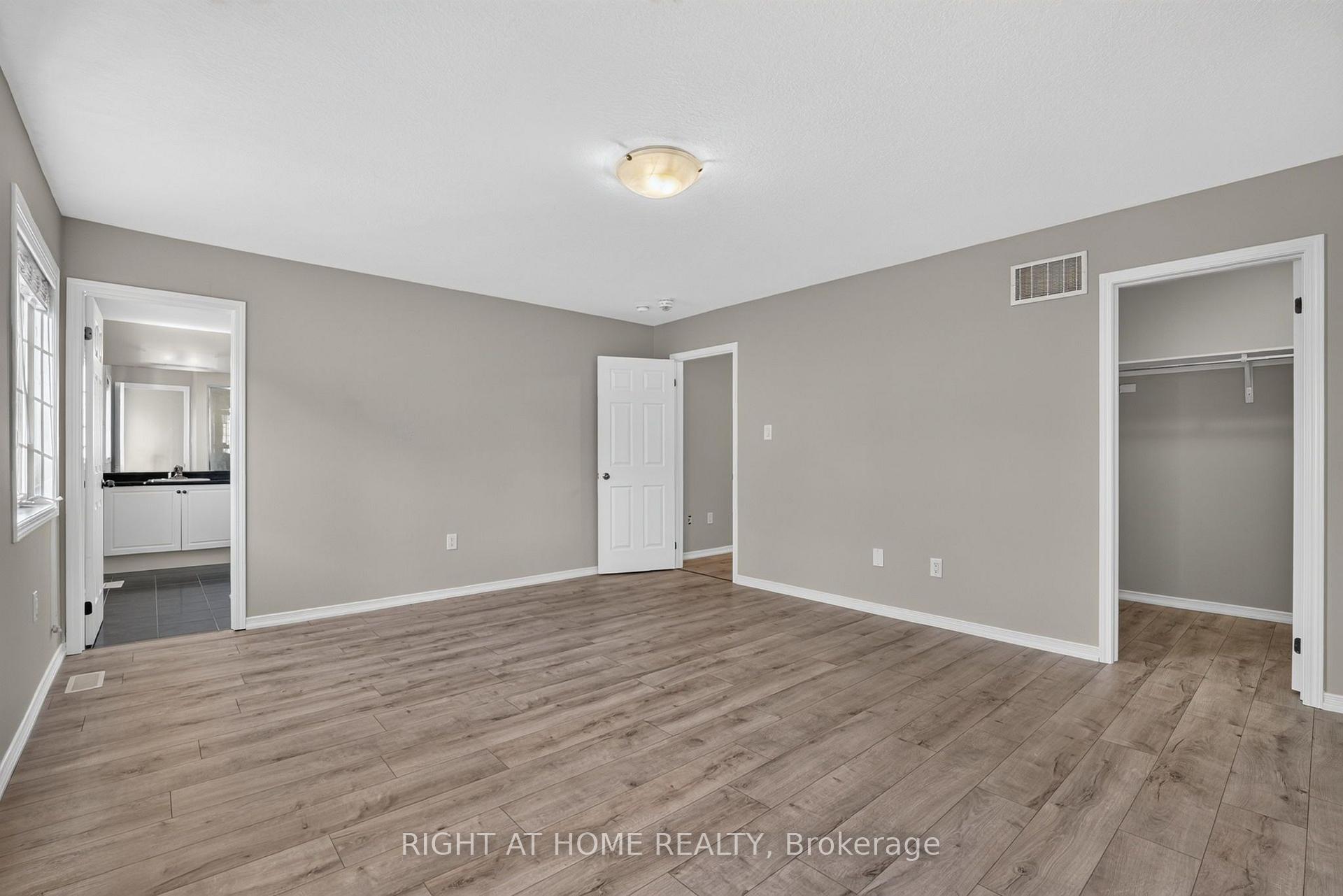 Photo 25 of 8460 Sweet Chestnut Drive, Niagara Falls, Brown — HOMEH
