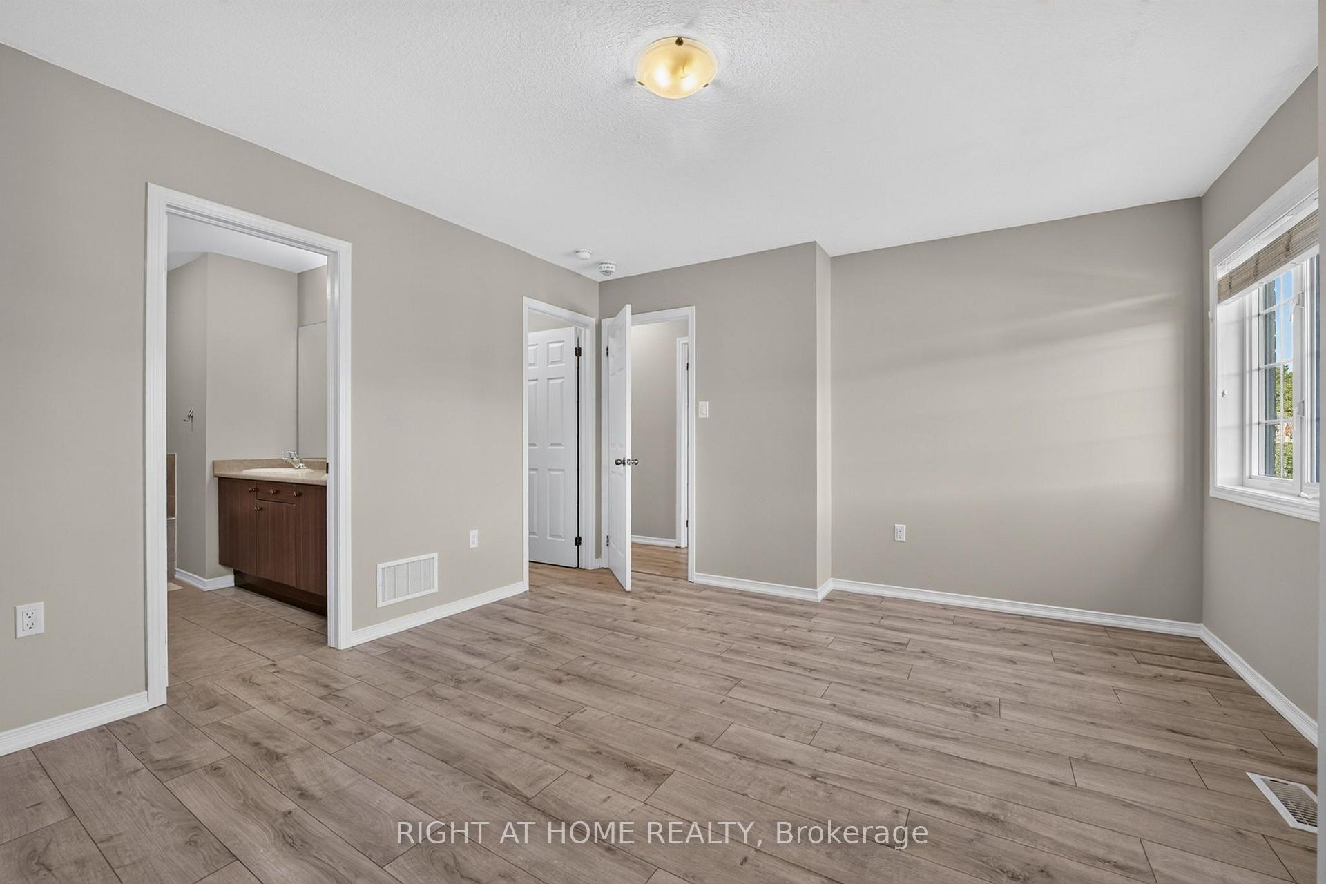 Photo 35 of 8460 Sweet Chestnut Drive, Niagara Falls, Brown — HOMEH