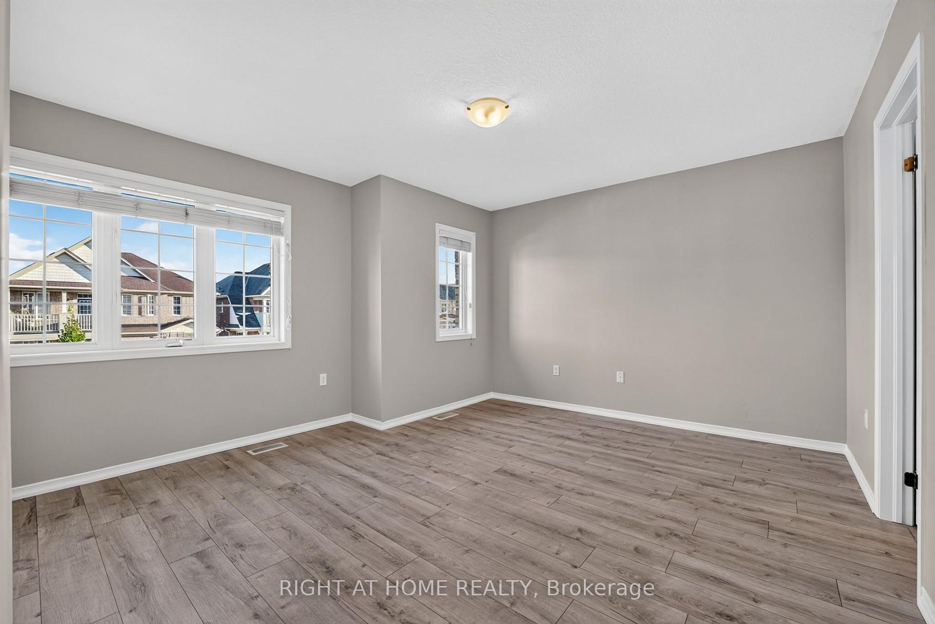 Photo 36 of 8460 Sweet Chestnut Drive, Niagara Falls, Brown — HOMEH