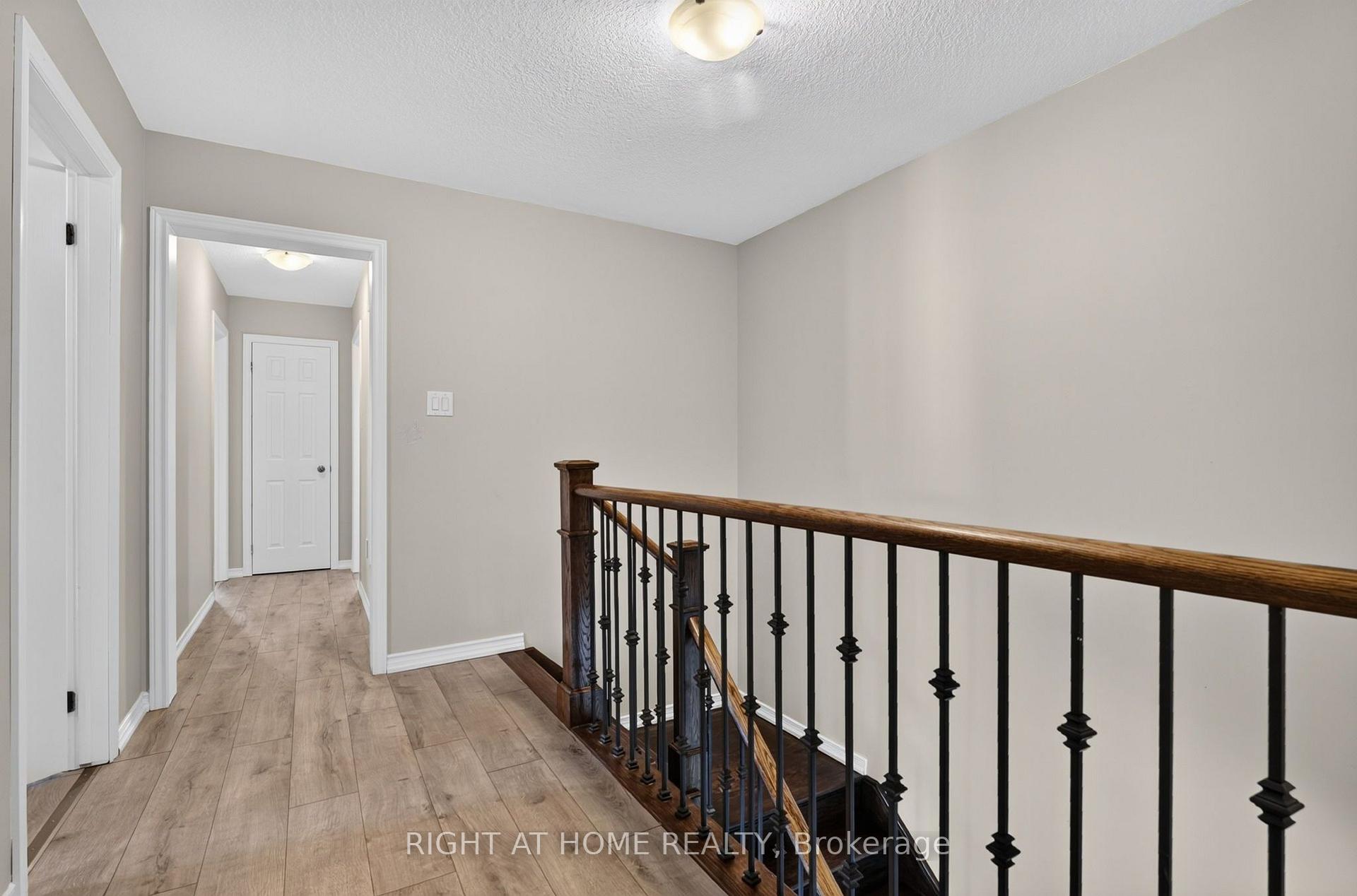 Photo 40 of 8460 Sweet Chestnut Drive, Niagara Falls, Brown — HOMEH