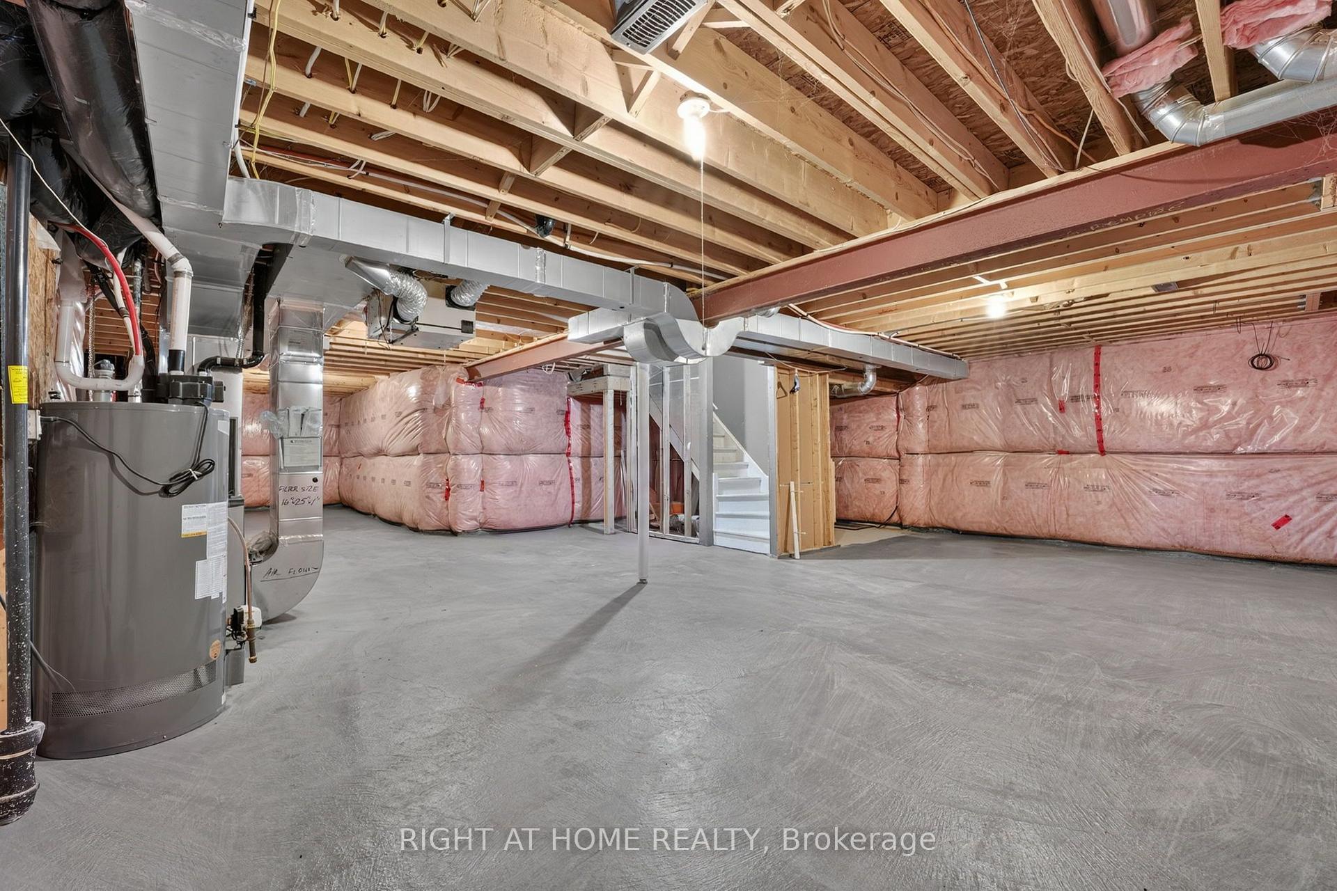 Photo 45 of 8460 Sweet Chestnut Drive, Niagara Falls, Brown — HOMEH