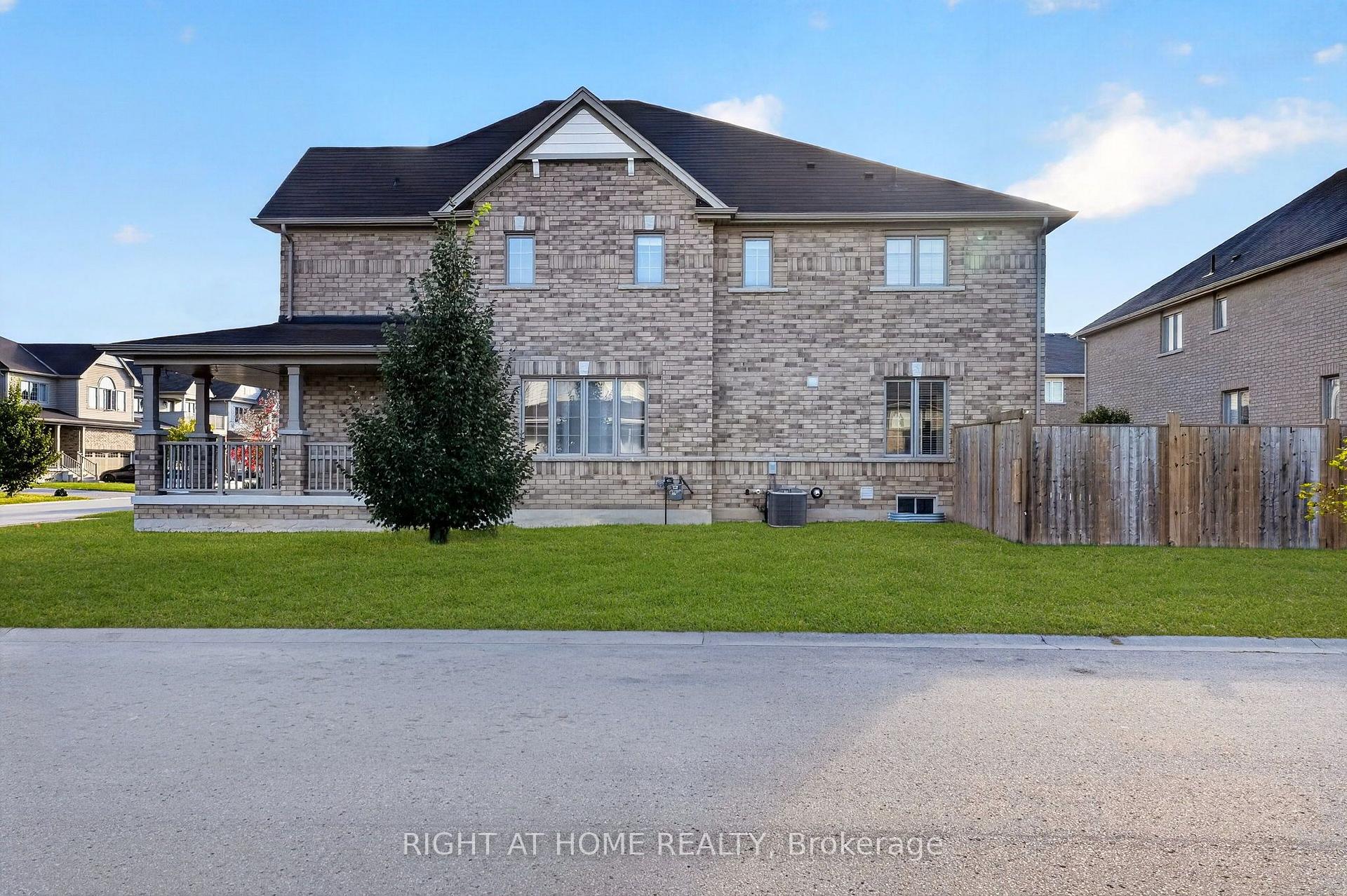 Photo 50 of 8460 Sweet Chestnut Drive, Niagara Falls, Brown — HOMEH