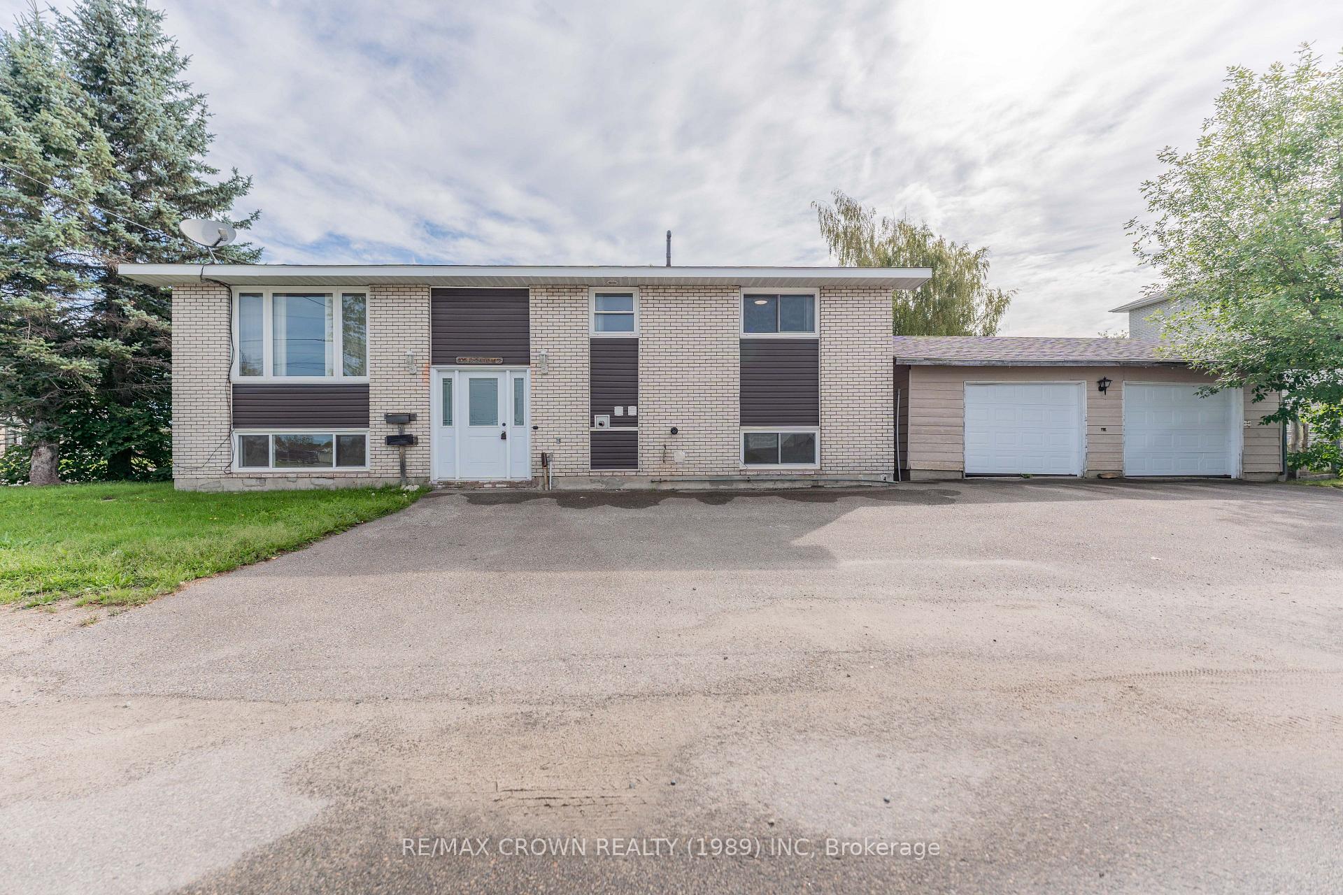 Photo 50 of 105 Brunetville Road, Kapuskasing — HOMEH
