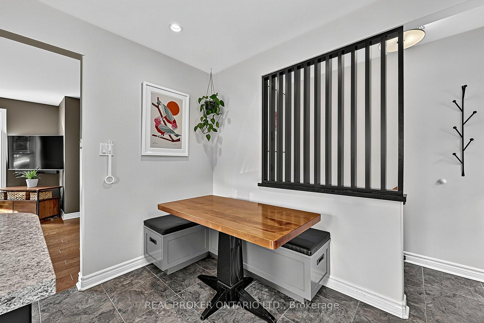 Photo 10 of 110 Murray Drive, Aurora, Aurora Highlands — HOMEH