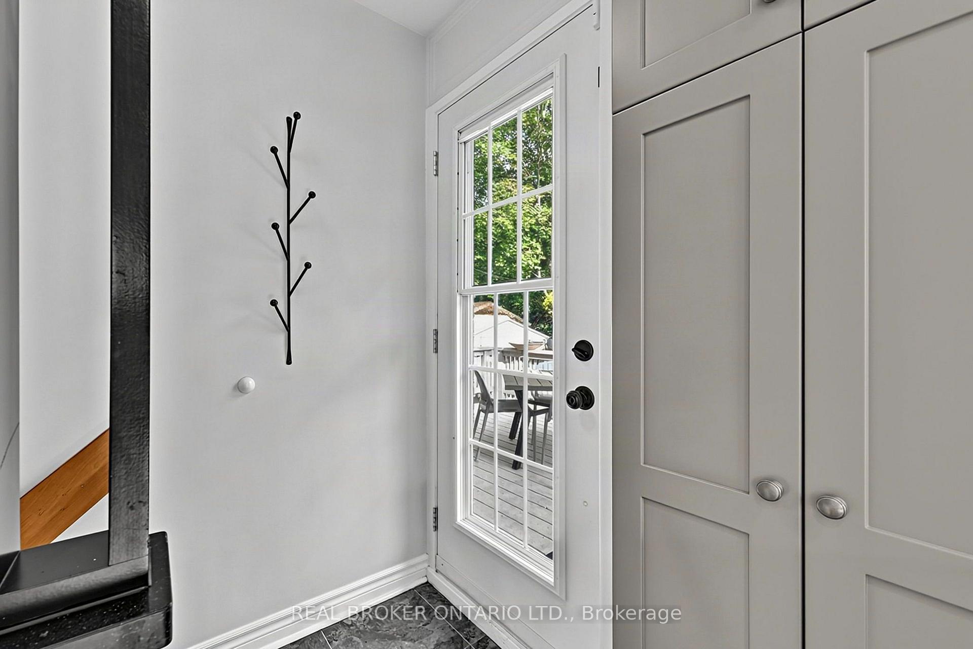 Photo 11 of 110 Murray Drive, Aurora, Aurora Highlands — HOMEH