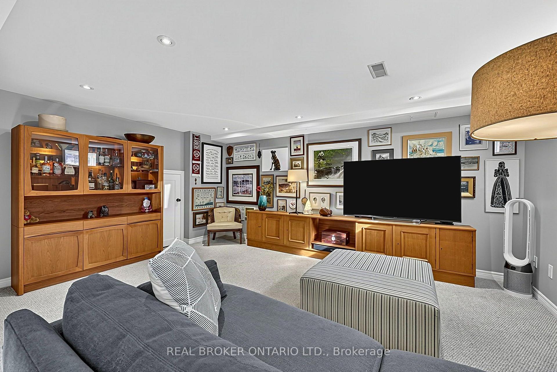 Photo 18 of 110 Murray Drive, Aurora, Aurora Highlands — HOMEH