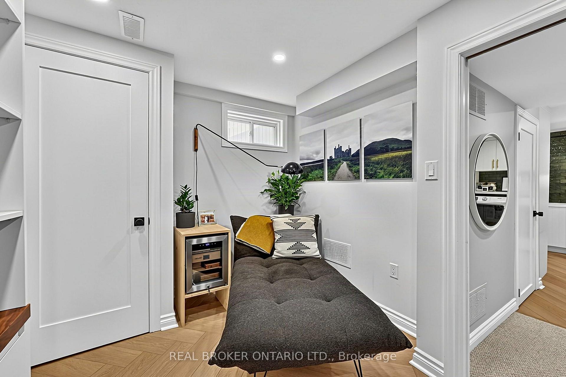 Photo 23 of 110 Murray Drive, Aurora, Aurora Highlands — HOMEH