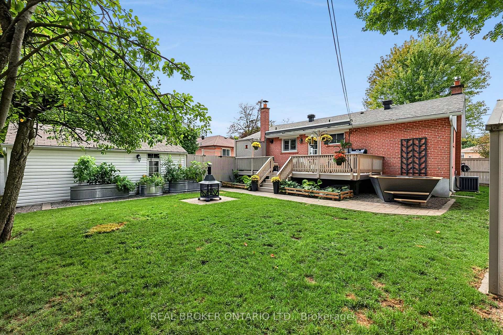 Photo 34 of 110 Murray Drive, Aurora, Aurora Highlands — HOMEH