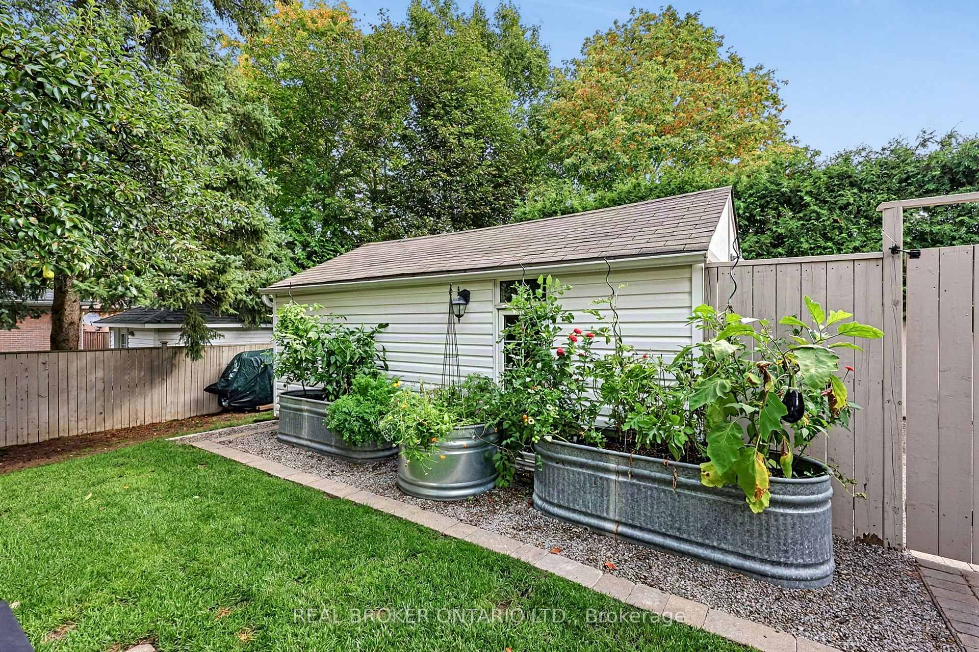 Photo 37 of 110 Murray Drive, Aurora, Aurora Highlands — HOMEH