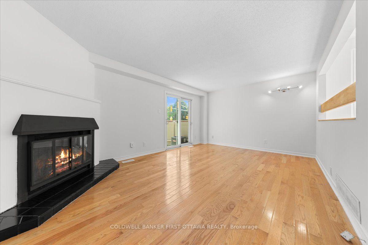 Photo 12 of 2F Castlebrook Lane, Ottawa, Centrepointe — HOMEH