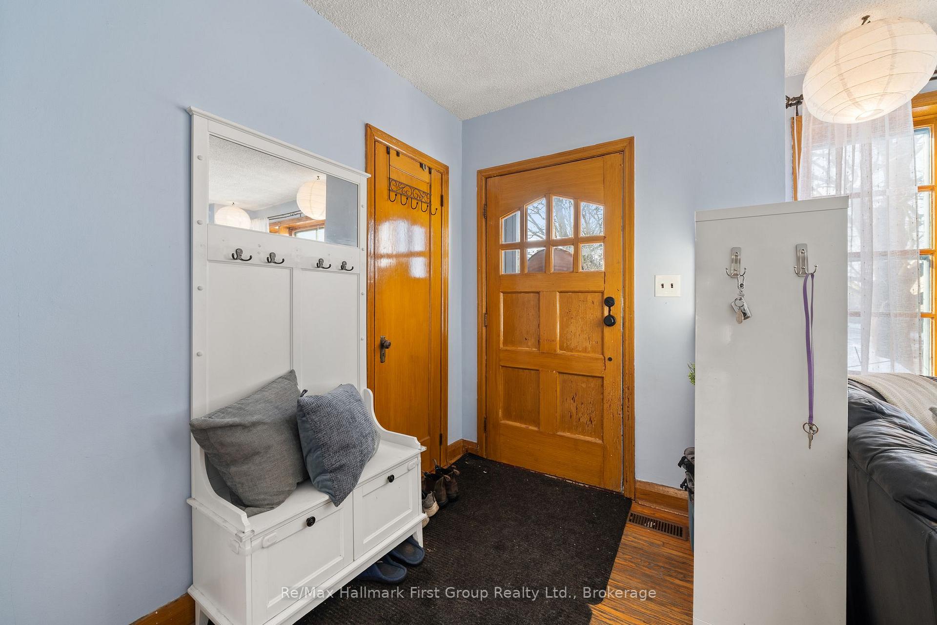 Photo 3 of 93 John Street, Stirling-Rawdon, Stirling Ward — HOMEH