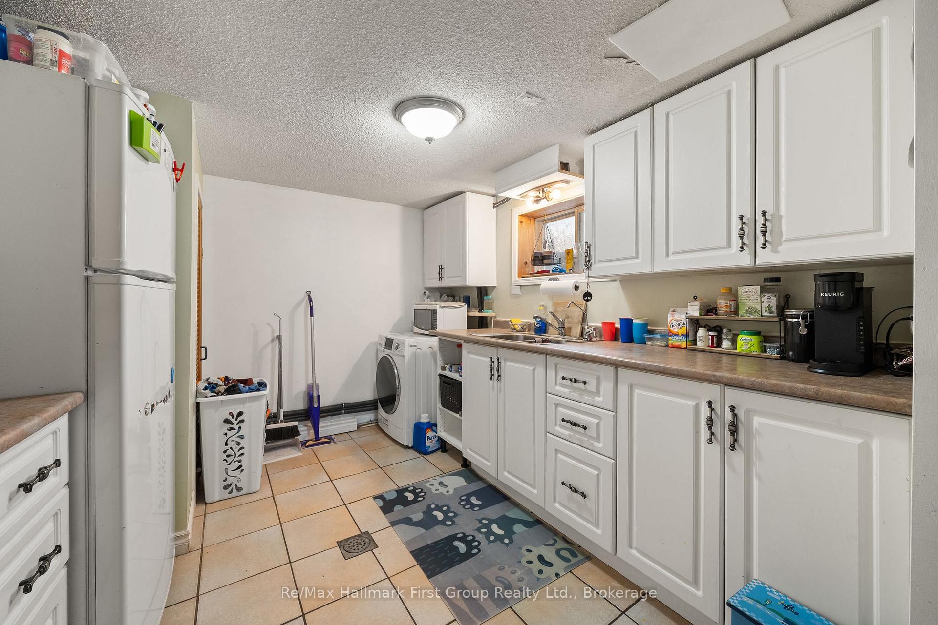 Photo 21 of 93 John Street, Stirling-Rawdon, Stirling Ward — HOMEH