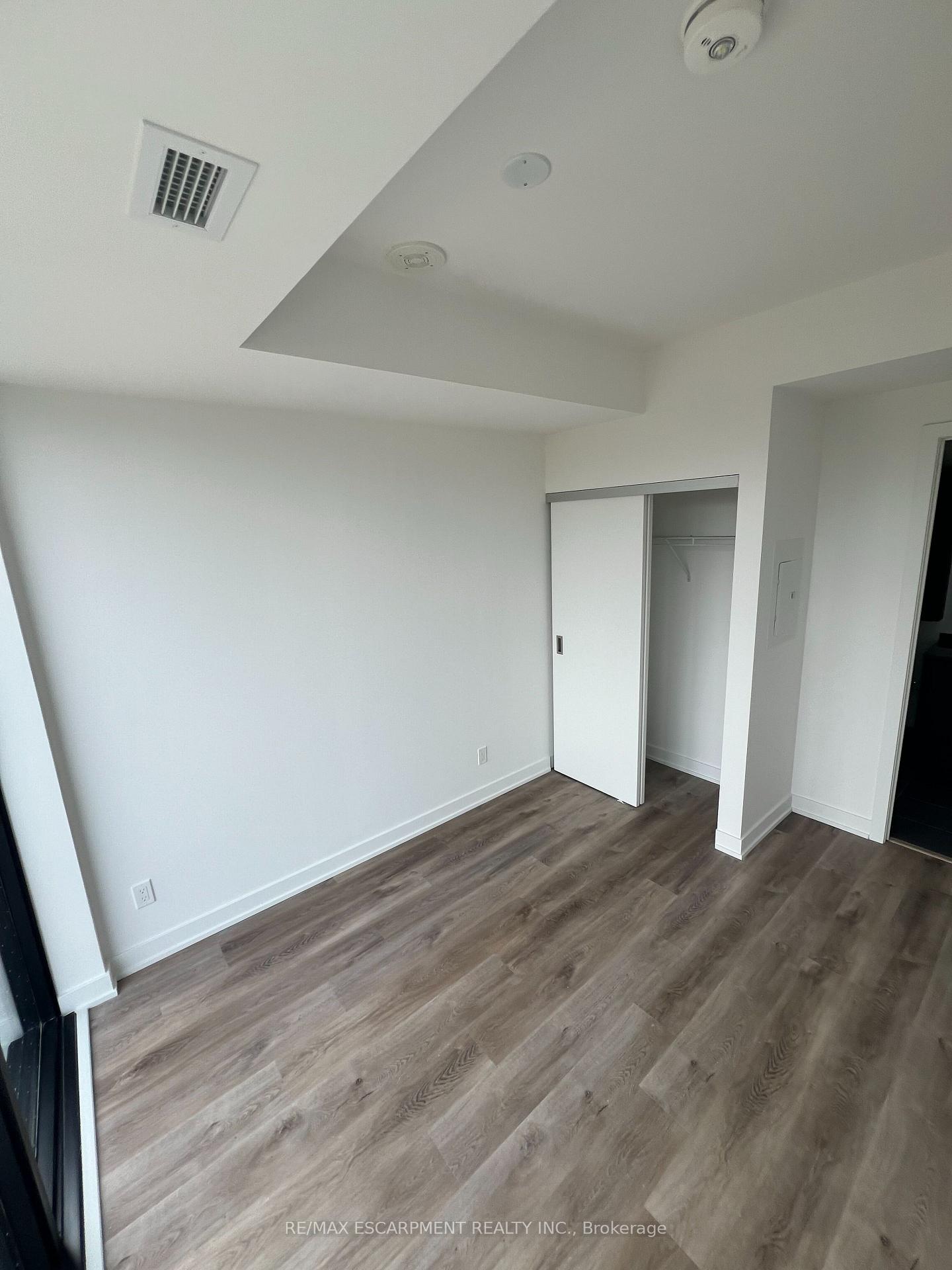 Photo 10 of Unit 416, 101 John Street N, Hamilton, Beasley — HOMEH