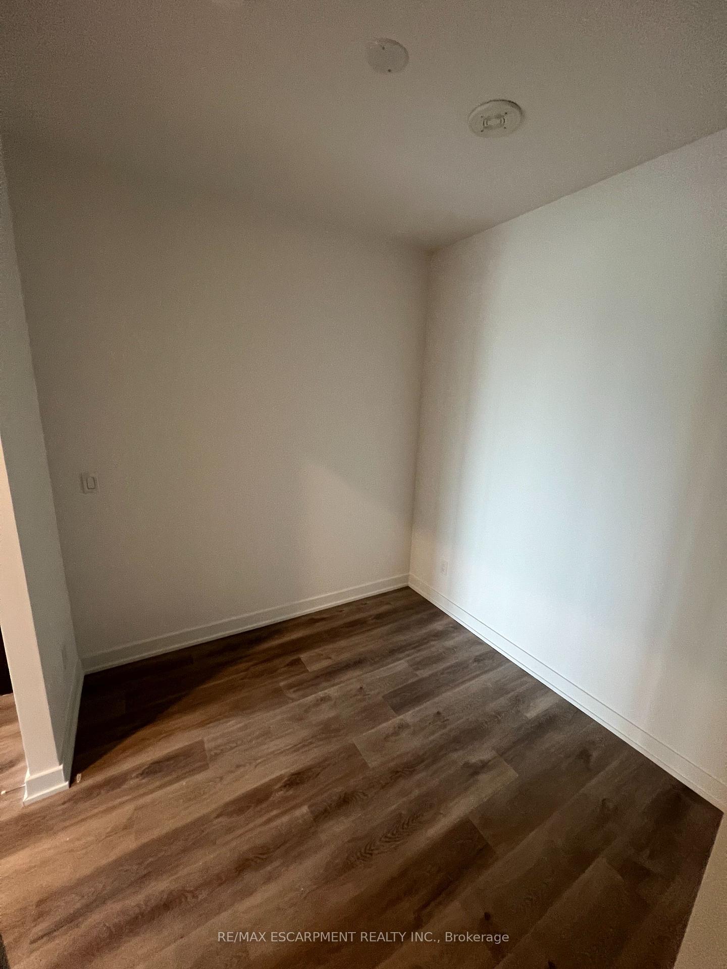 Photo 16 of Unit 416, 101 John Street N, Hamilton, Beasley — HOMEH