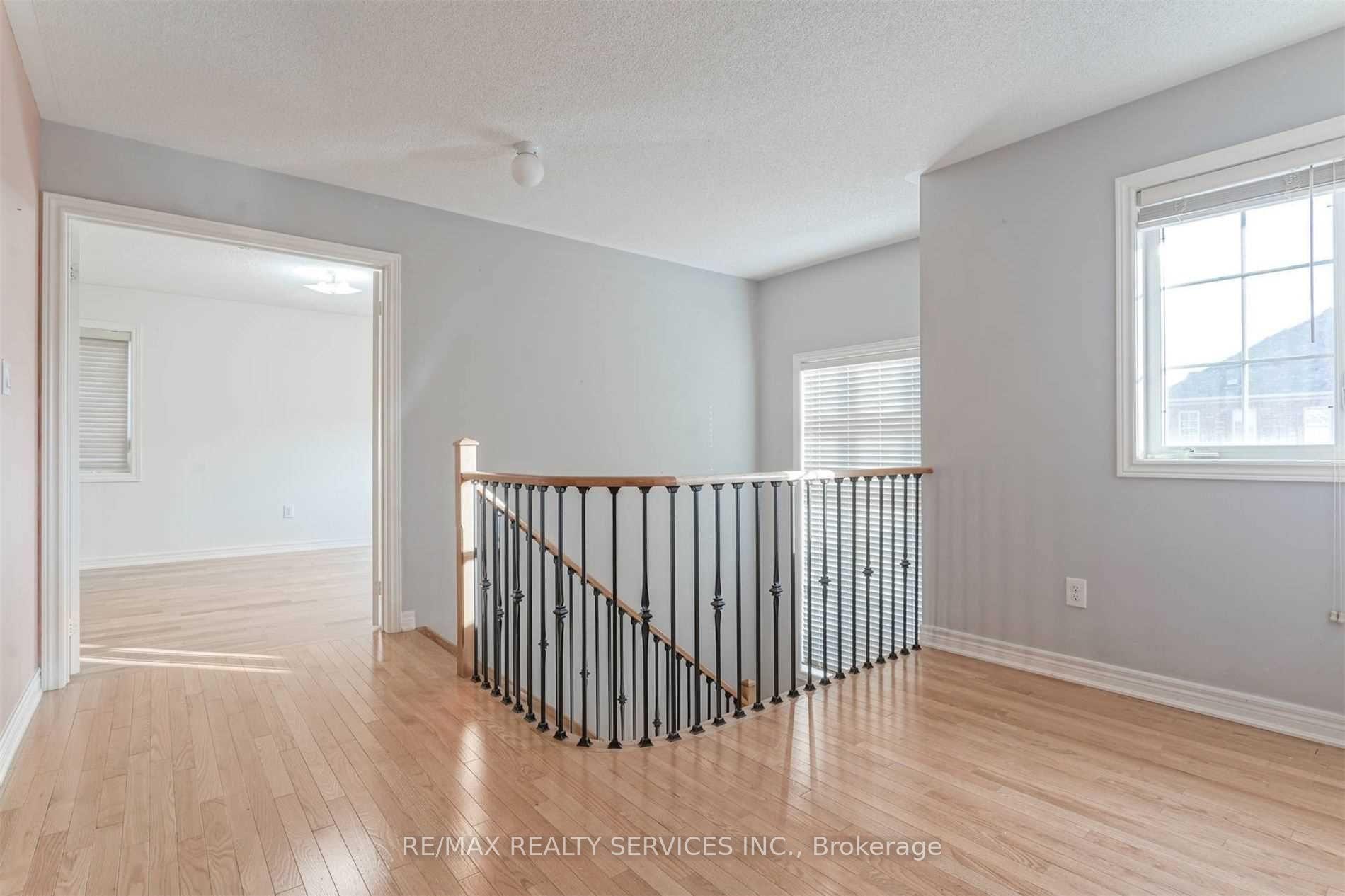 Photo 10 of Unit Upper, 3 Coolwater Drive, Brampton, Sandringham-Wellington — HOMEH
