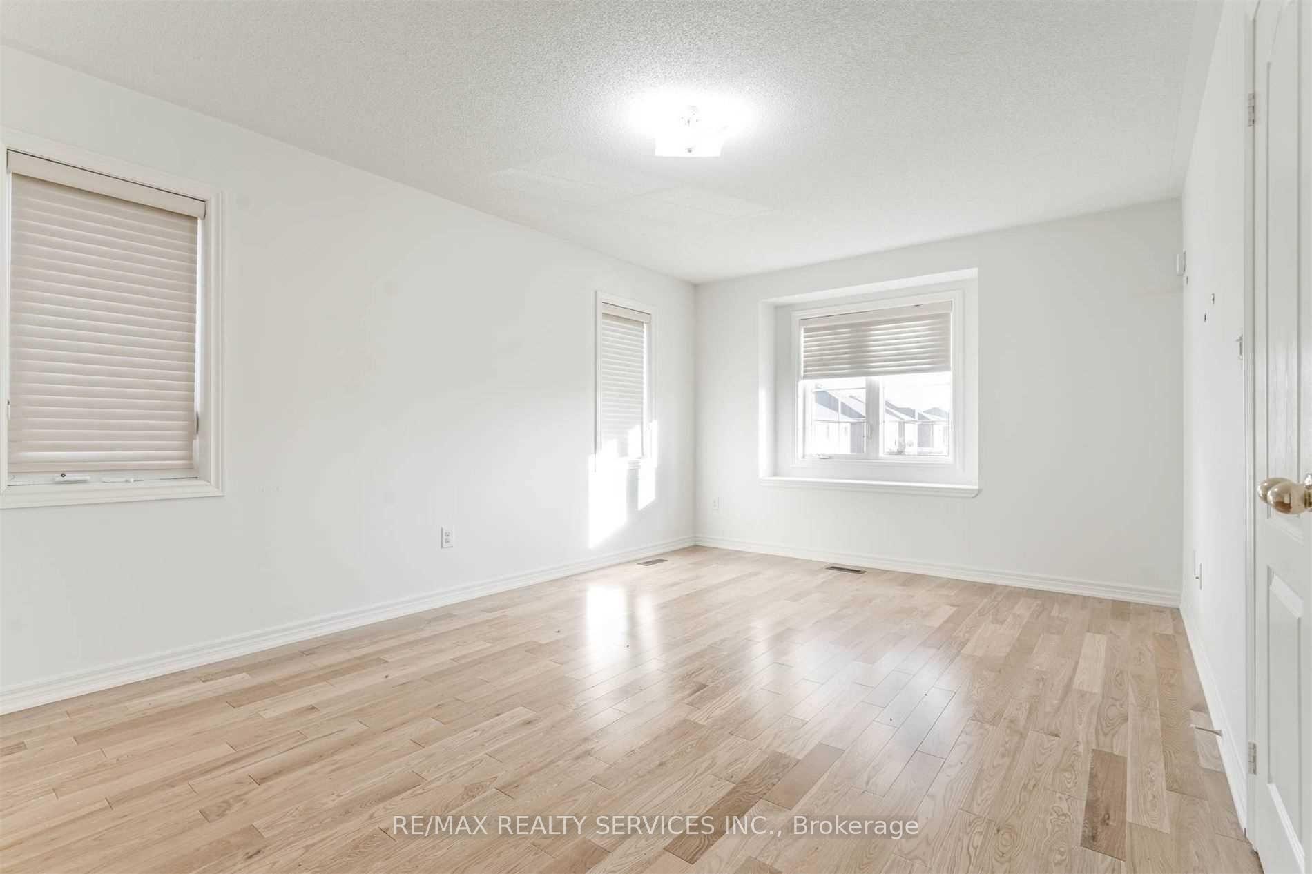 Photo 11 of Unit Upper, 3 Coolwater Drive, Brampton, Sandringham-Wellington — HOMEH