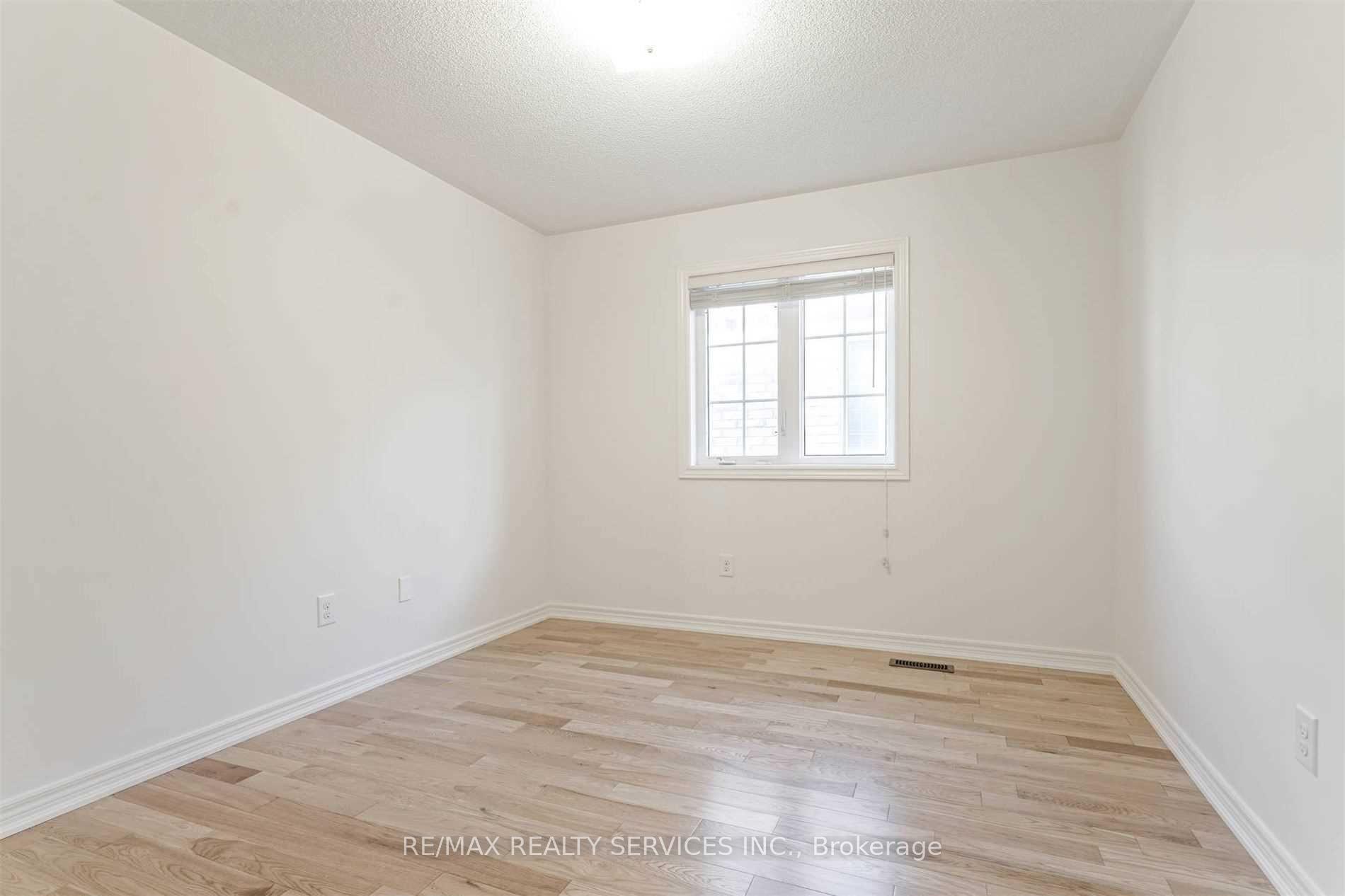 Photo 16 of Unit Upper, 3 Coolwater Drive, Brampton, Sandringham-Wellington — HOMEH