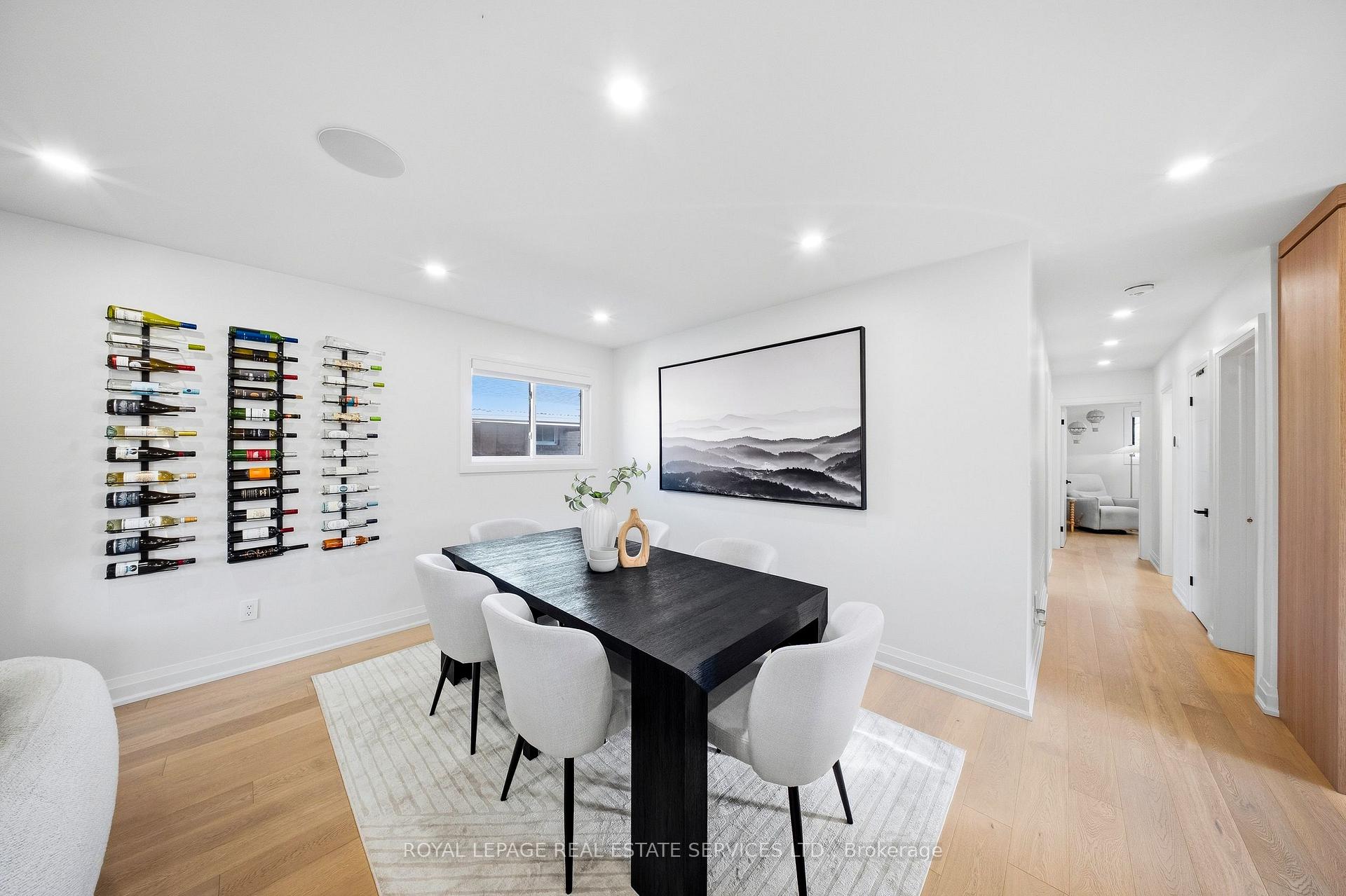 Photo 7 of 655 Netherton Crescent, Mississauga, Applewood — HOMEH