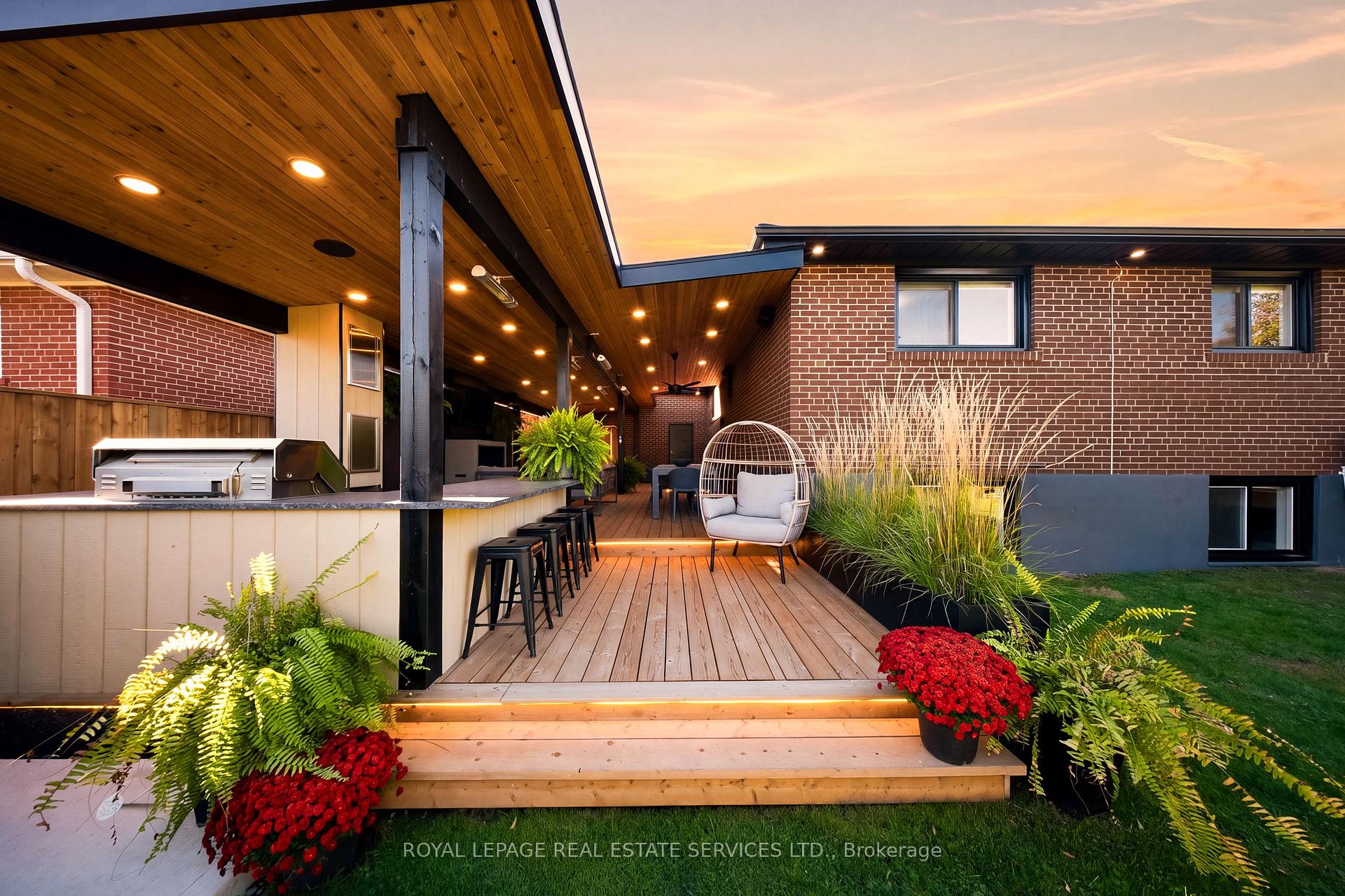 Photo 44 of 655 Netherton Crescent, Mississauga, Applewood — HOMEH