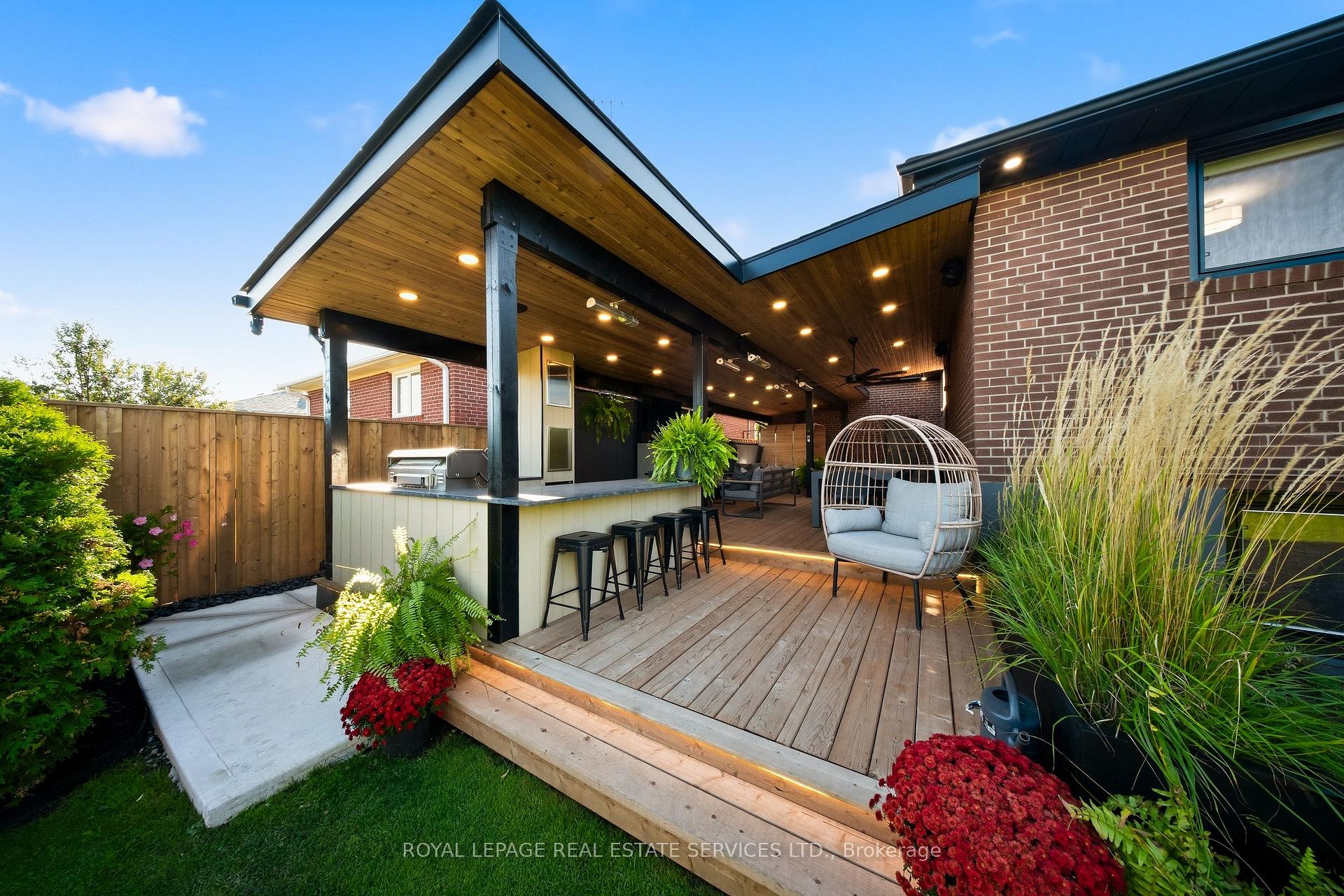 Photo 45 of 655 Netherton Crescent, Mississauga, Applewood — HOMEH