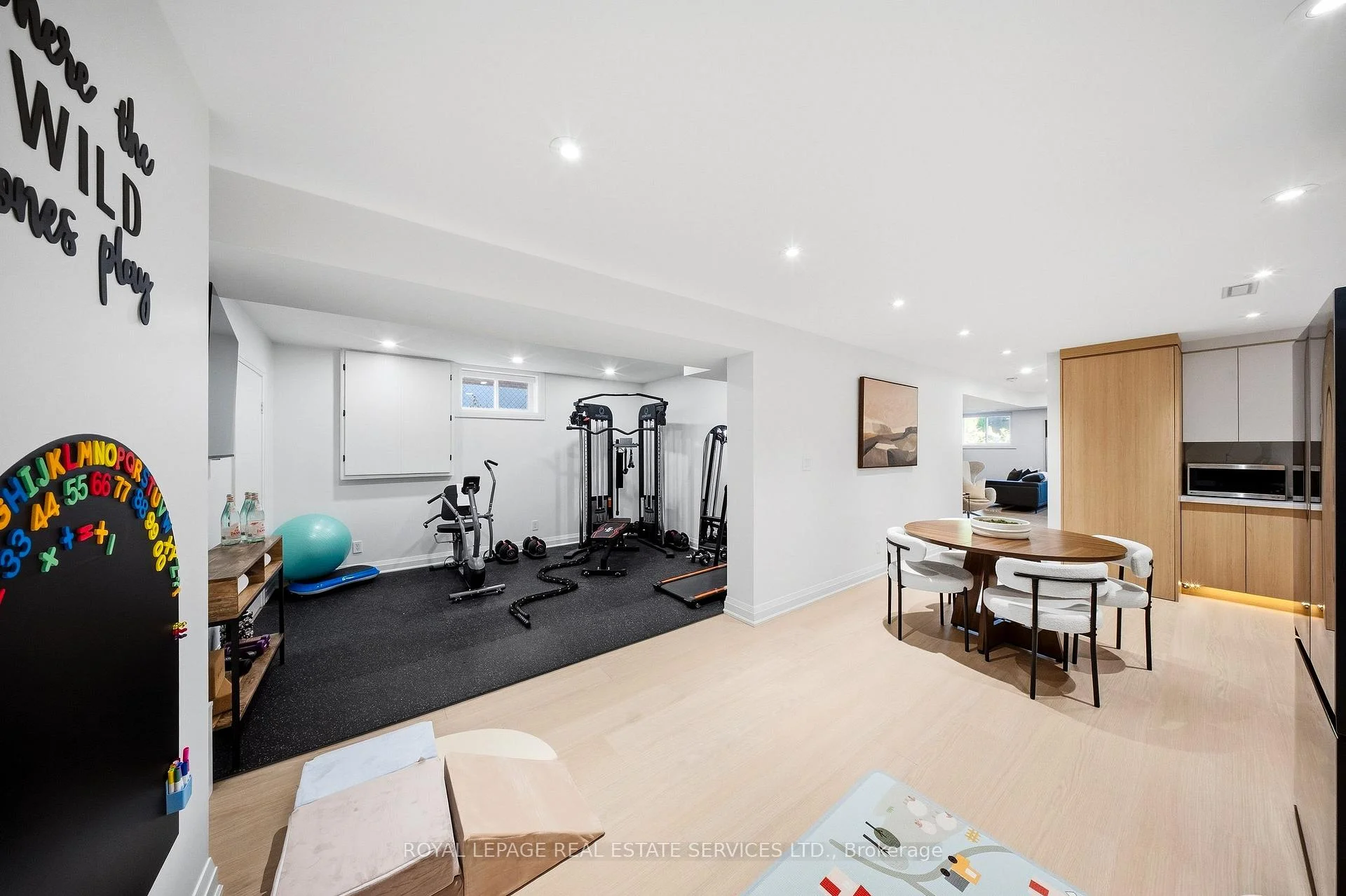 Photo 47 of 655 Netherton Crescent, Mississauga, Applewood — HOMEH