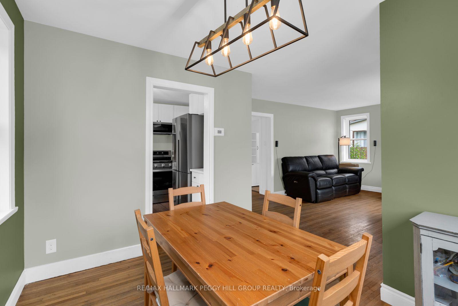 Photo 6 of 1556 Flos Rd 4 W, Springwater, Phelpston — HOMEH
