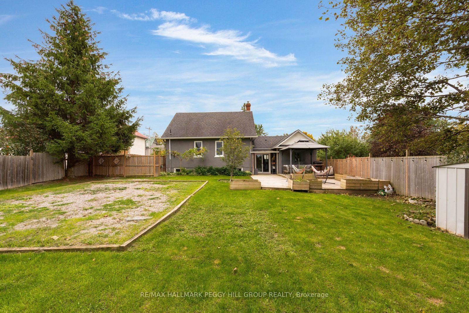 Photo 13 of 1556 Flos Rd 4 W, Springwater, Phelpston — HOMEH