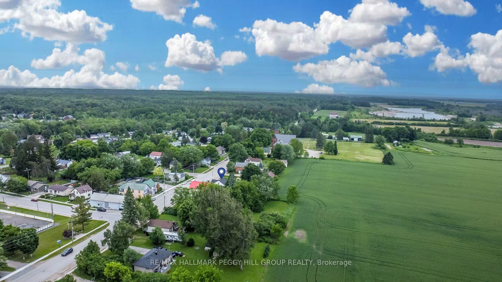 Photo 15 of 1556 Flos Rd 4 W, Springwater, Phelpston — HOMEH