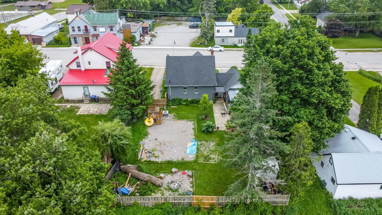 Photo 17 of 1556 Flos Rd 4 W, Springwater, Phelpston — HOMEH