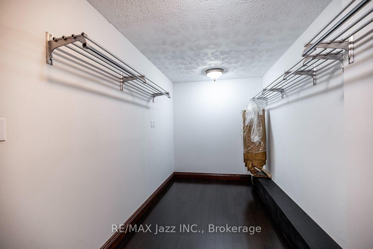 Photo 57 of 624 Roselawn Avenue, Oshawa, Northwood — HOMEH