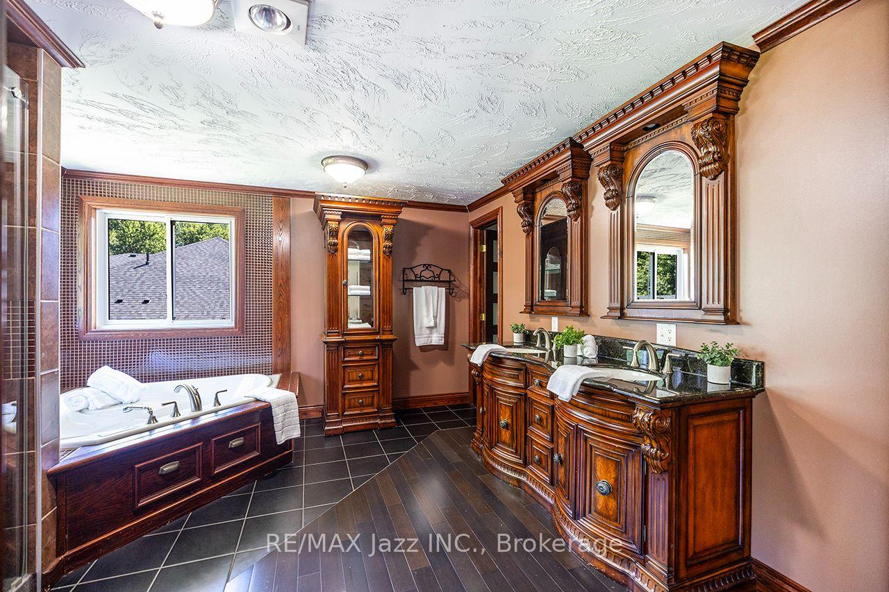 Photo 59 of 624 Roselawn Avenue, Oshawa, Northwood — HOMEH