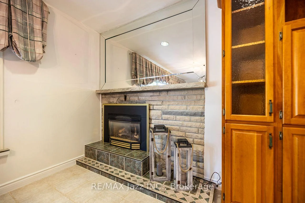 Photo 22 of 624 Roselawn Avenue, Oshawa, Northwood — HOMEH