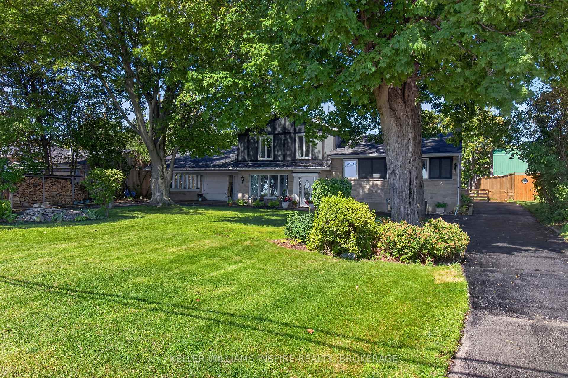 Photo 5 of 4535 Bath Road, Loyalist, Amherstview — HOMEH