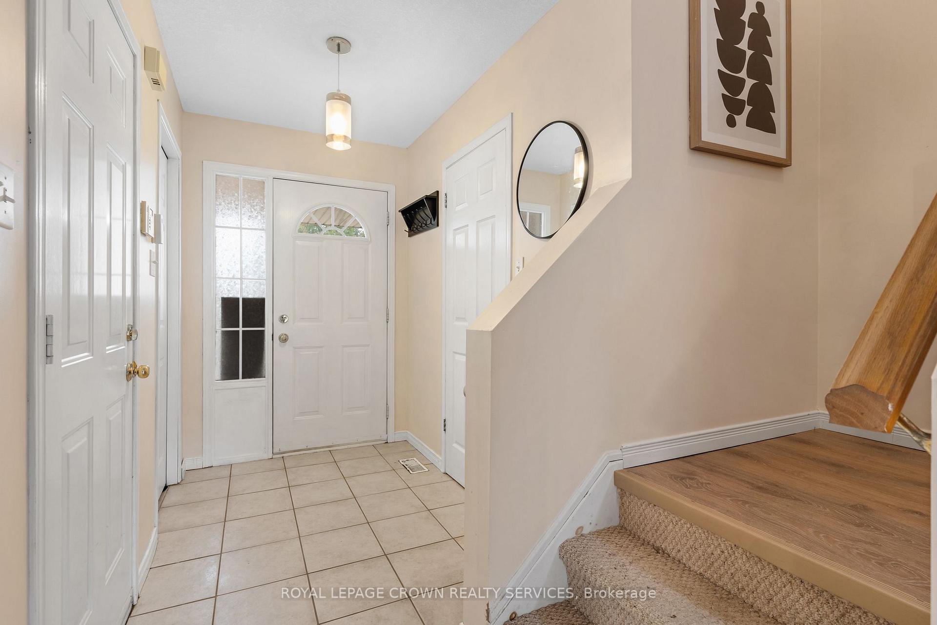 Photo 6 of 509 Langlaw Drive, Cambridge, Christopher-Champlain — HOMEH