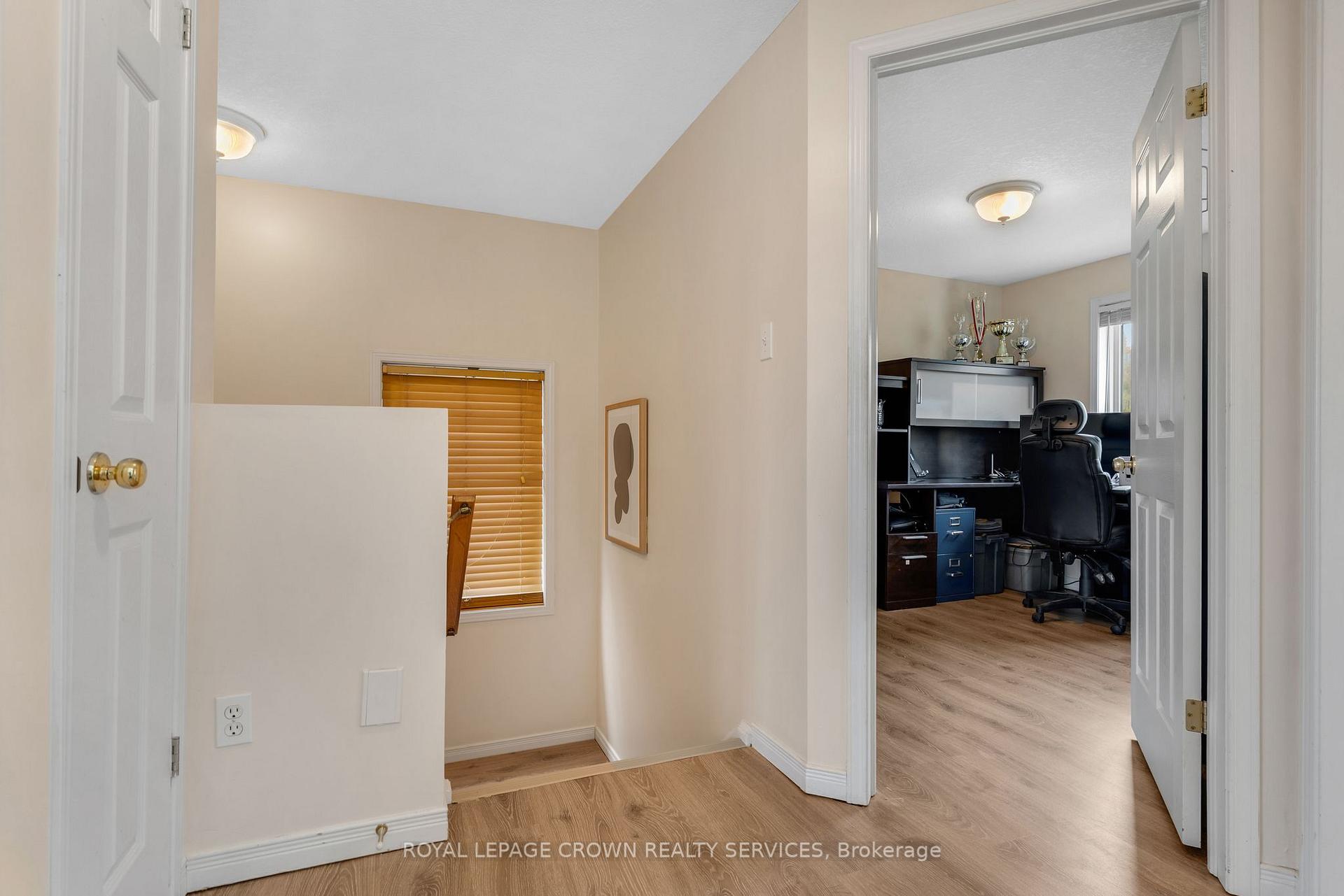 Photo 20 of 509 Langlaw Drive, Cambridge, Christopher-Champlain — HOMEH