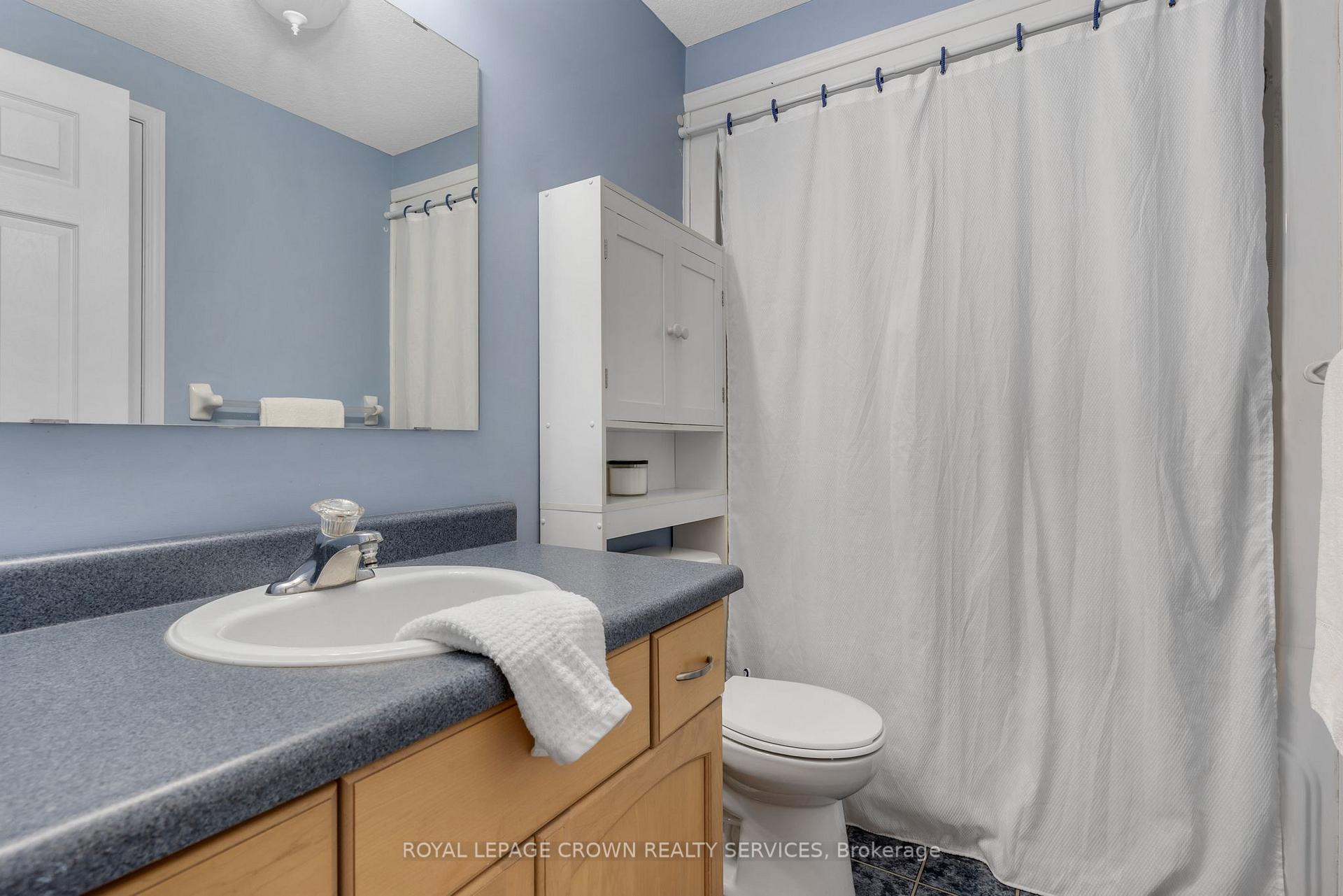 Photo 25 of 509 Langlaw Drive, Cambridge, Christopher-Champlain — HOMEH