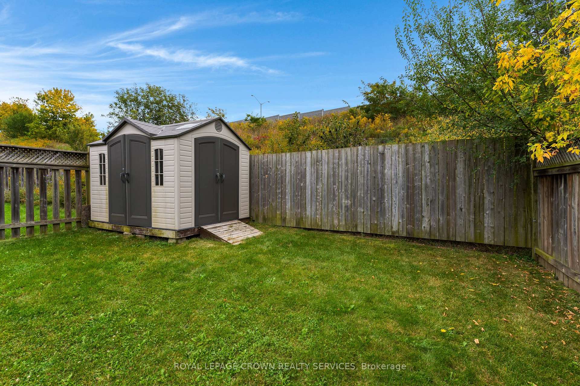 Photo 37 of 509 Langlaw Drive, Cambridge, Christopher-Champlain — HOMEH