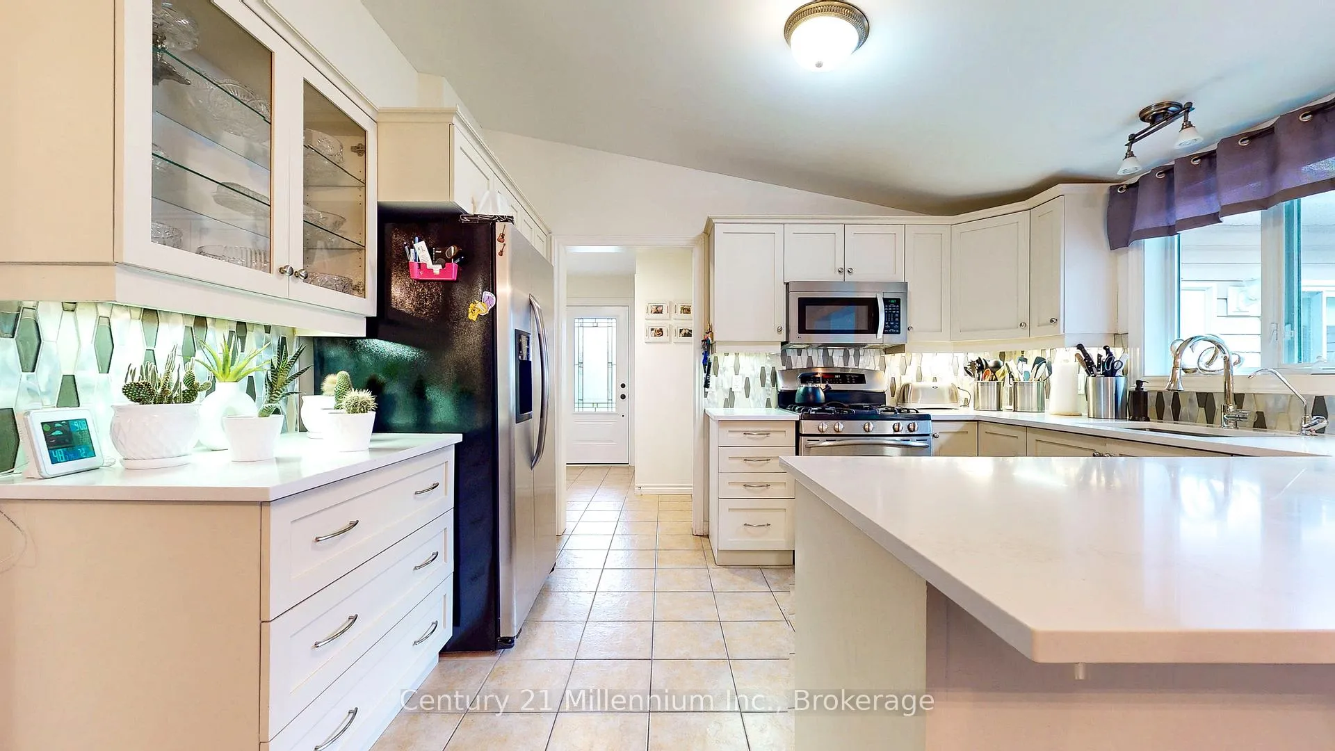 Photo 12 of 13 Virginia Avenue, Wasaga Beach — HOMEH