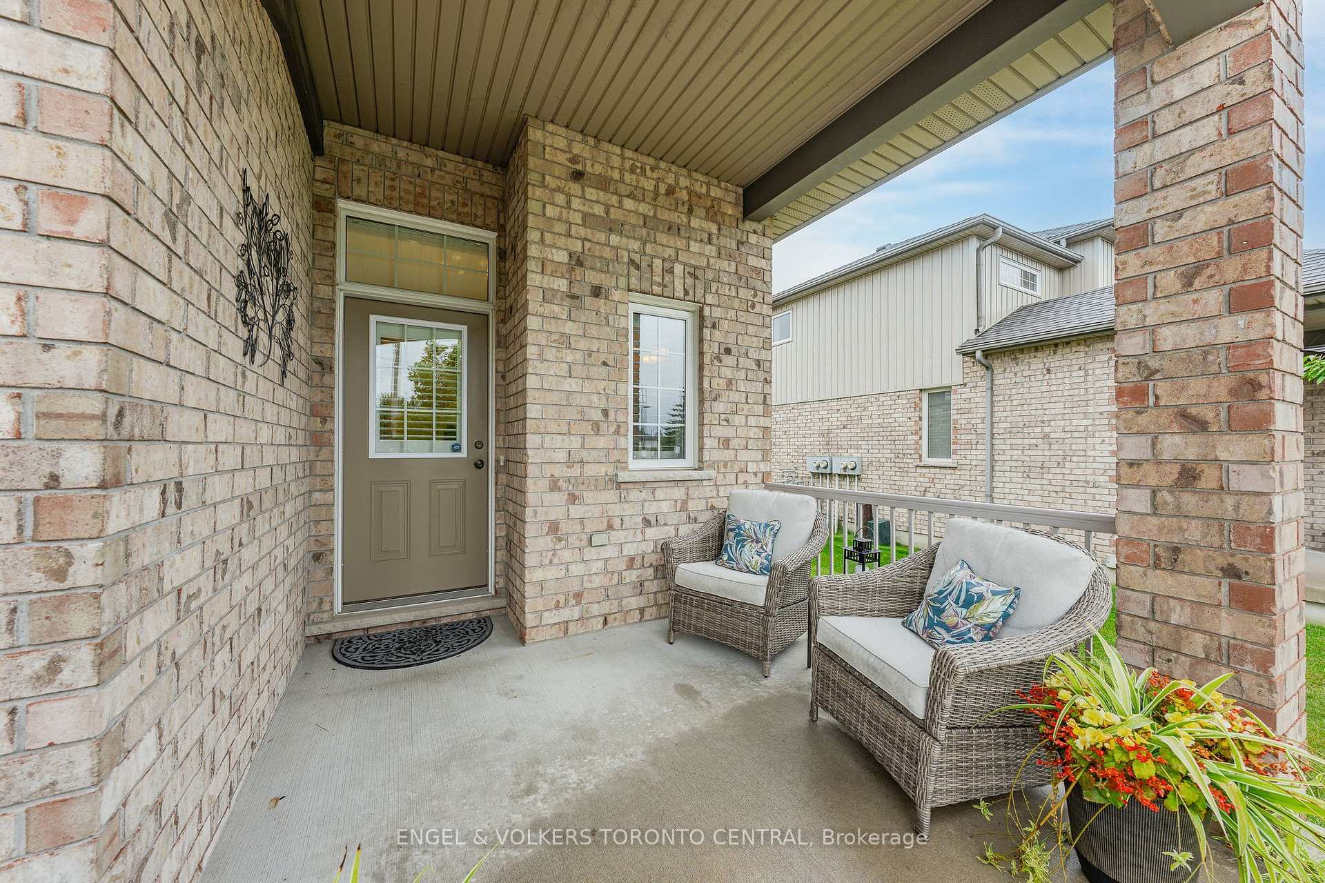 Photo 5 of Unit 64, 31 Townsend Drive, Woolwich, Breslau — HOMEH
