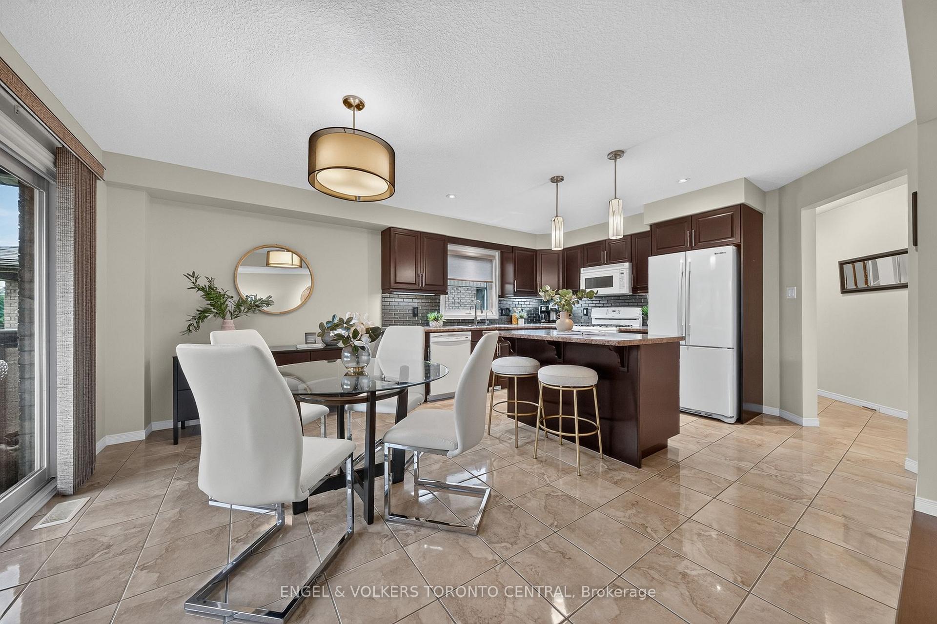 Photo 15 of Unit 64, 31 Townsend Drive, Woolwich, Breslau — HOMEH