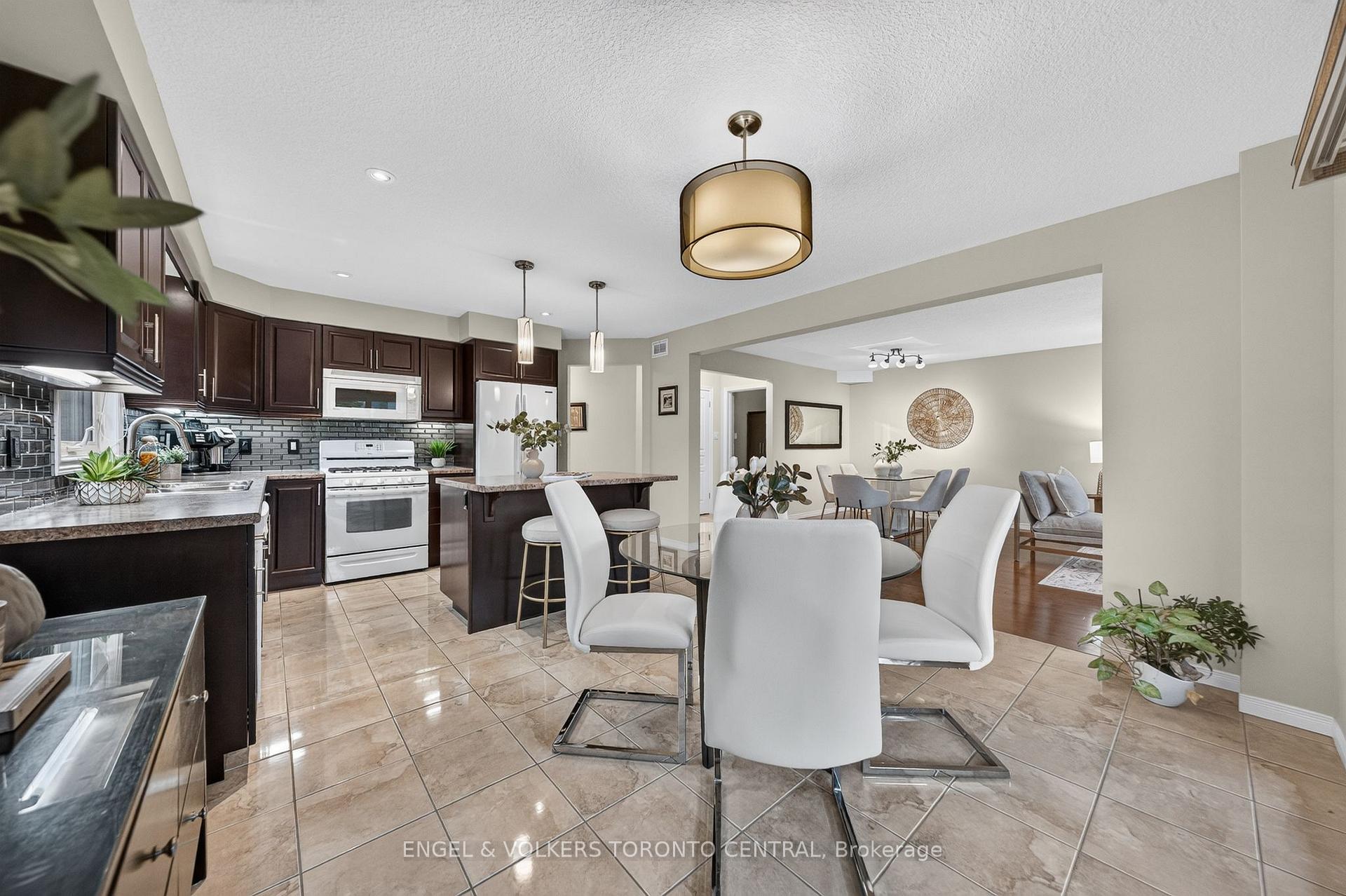 Photo 17 of Unit 64, 31 Townsend Drive, Woolwich, Breslau — HOMEH