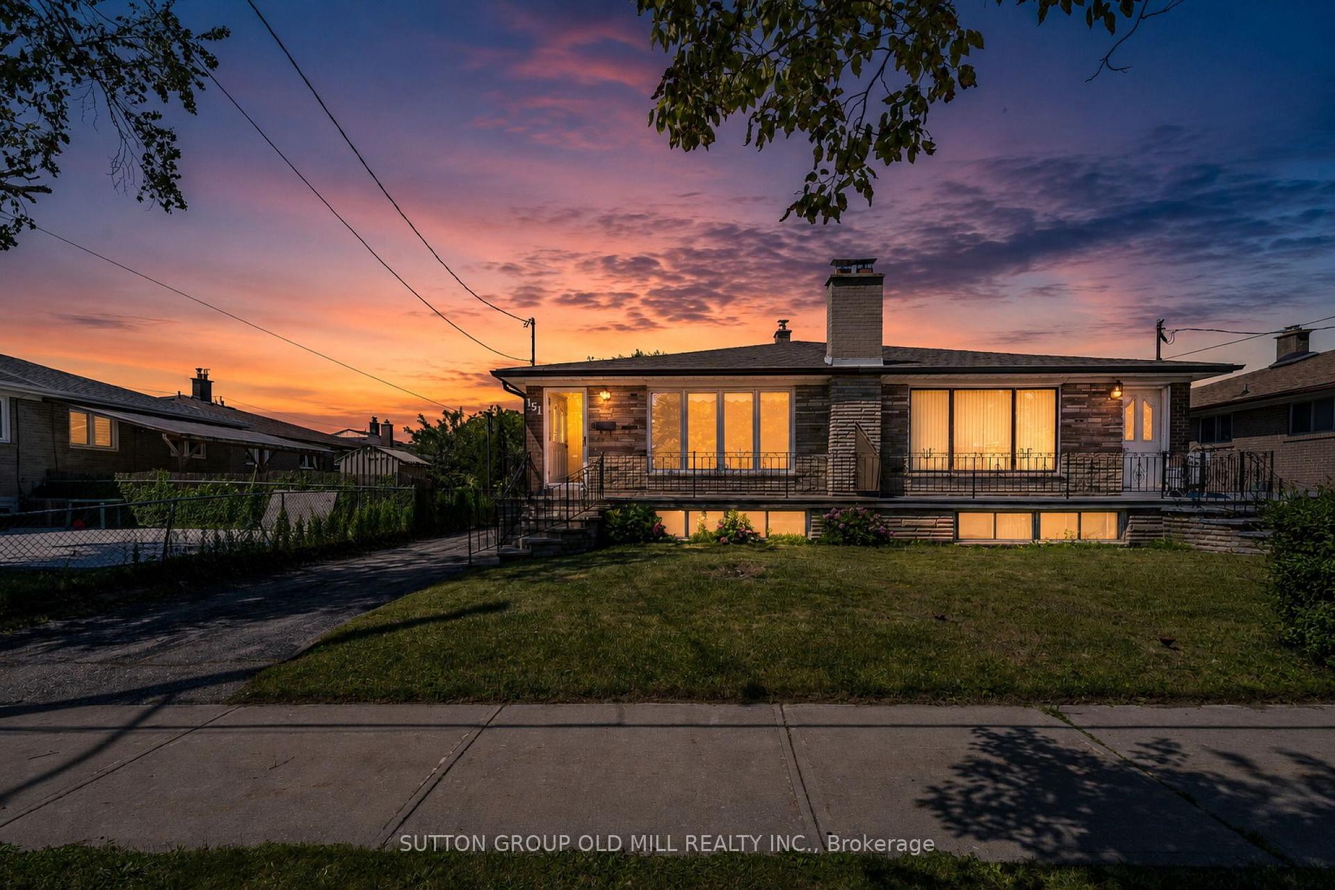 Photo 2 of 151 Lanyard Road, North York, Humbermede — HOMEH