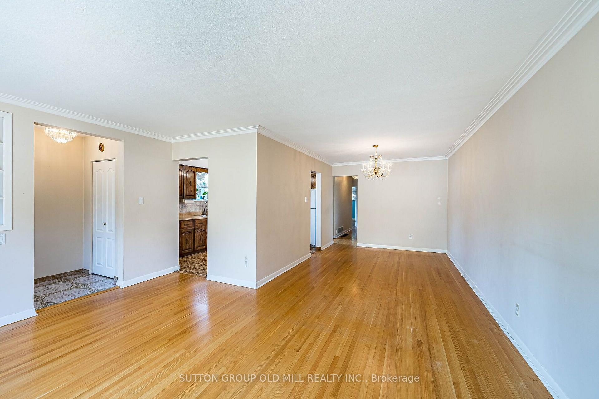 Photo 7 of 151 Lanyard Road, North York, Humbermede — HOMEH