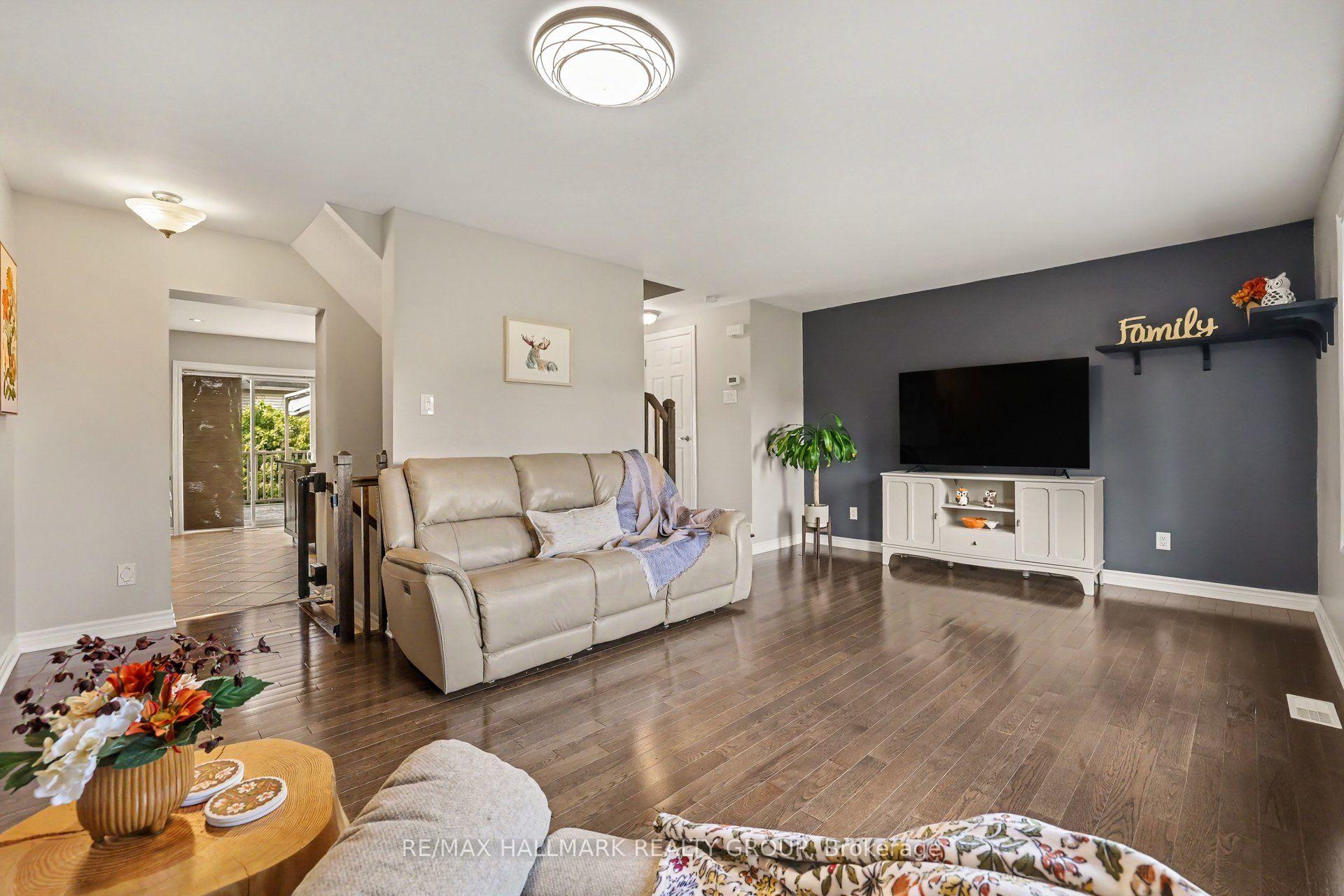 Photo 30 of 614 Martinique Lane, Ottawa, Stittsville (North) — HOMEH